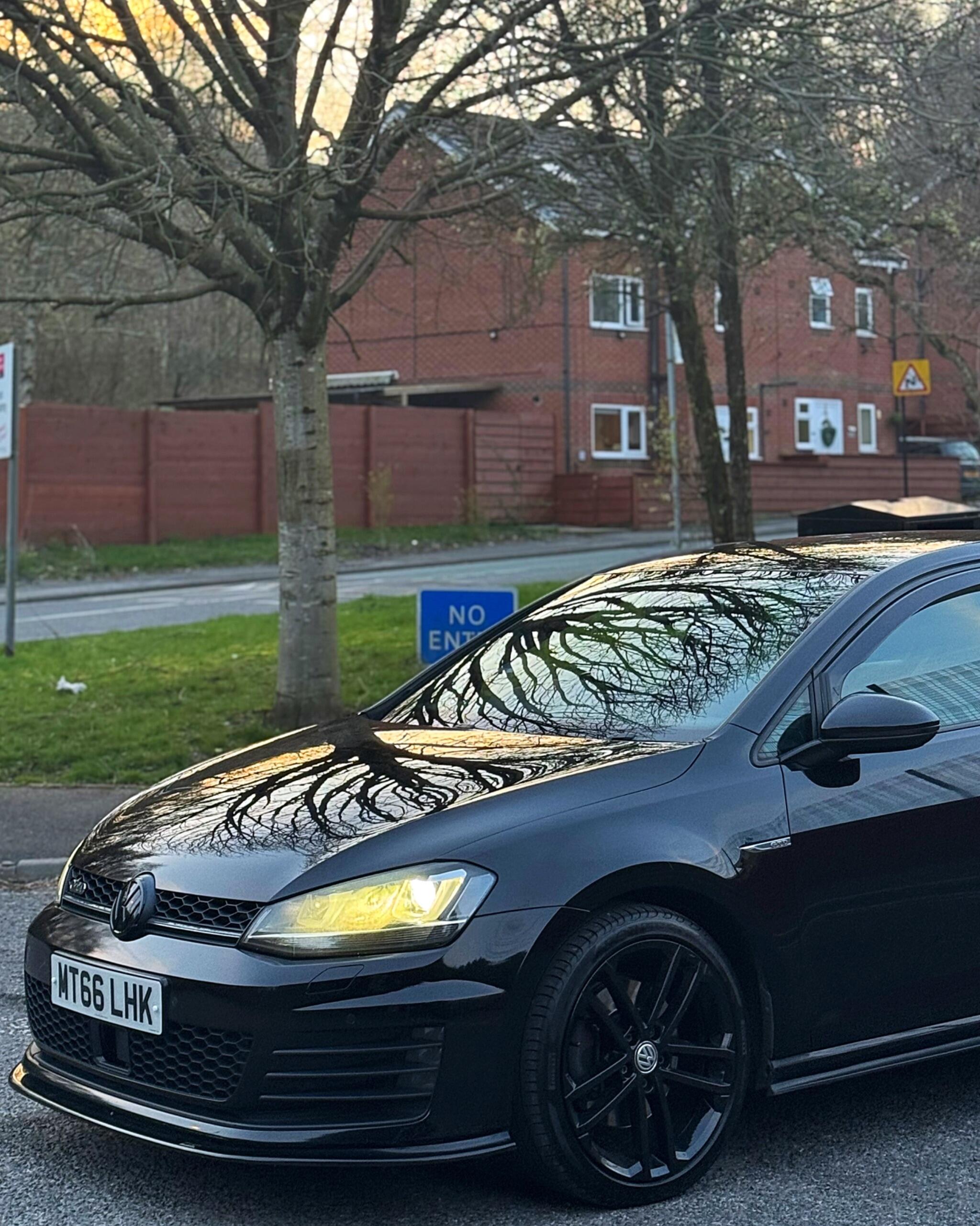 2016 Volkswagen Golf 2.0 TDI BlueMotion Tech GTD DSG Euro 6 (s/s) 5dr image 25