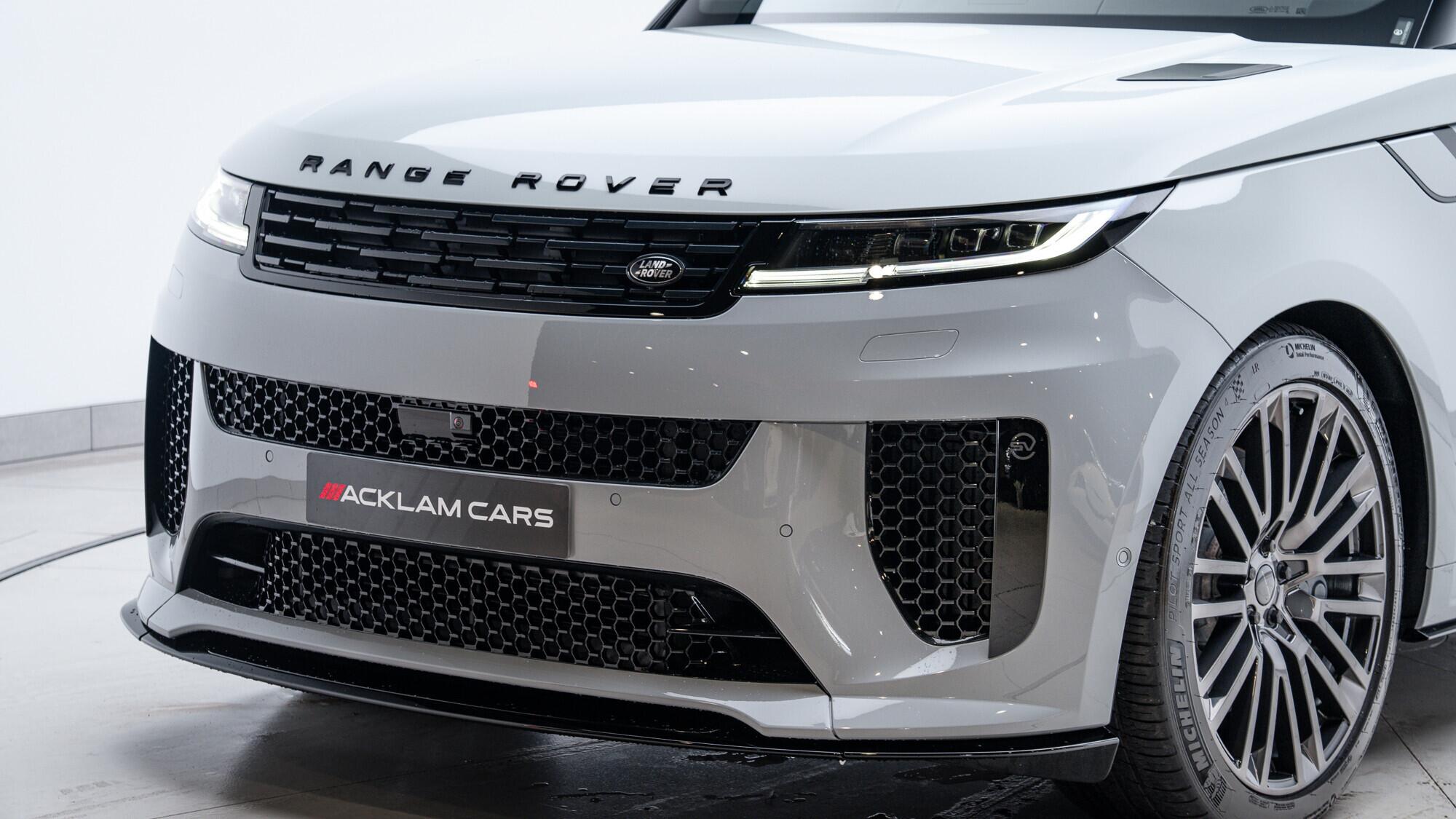 Land Rover Range Rover Sport view 9