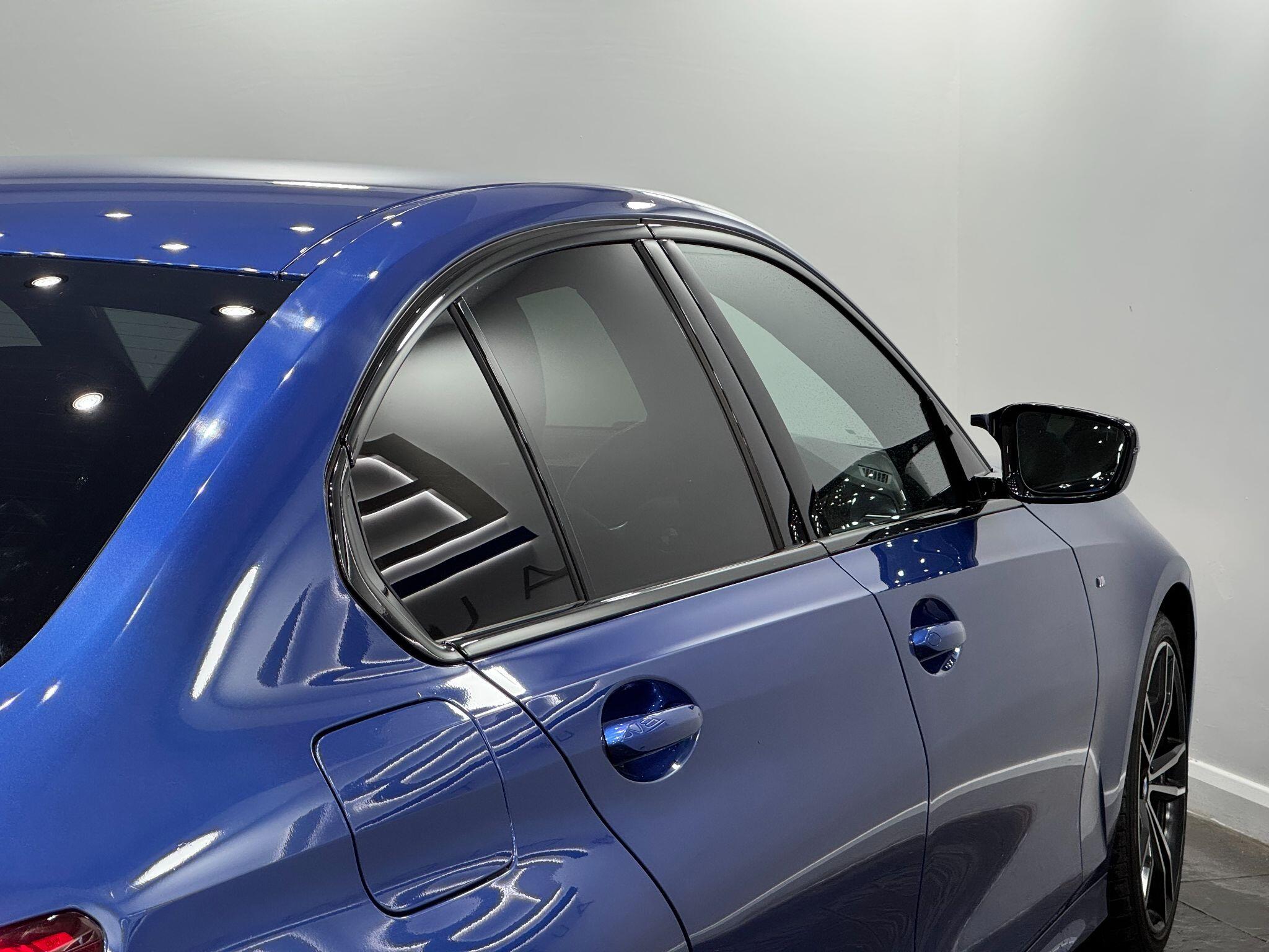 BMW 3 Series view 25