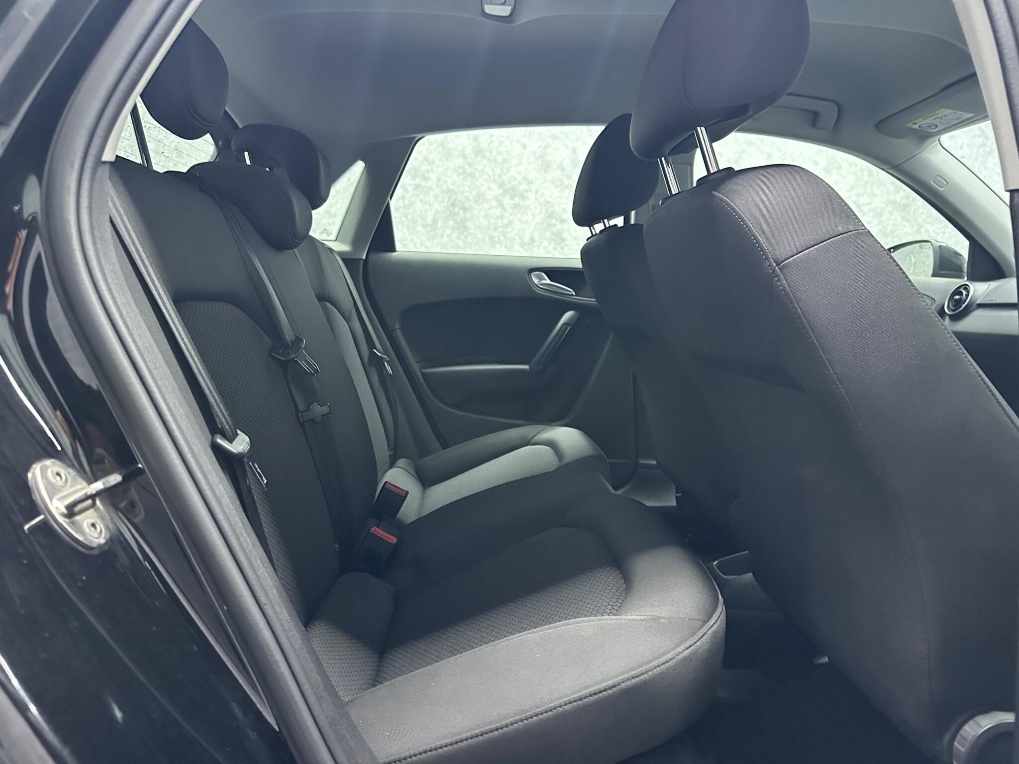 Audi A1 view 8