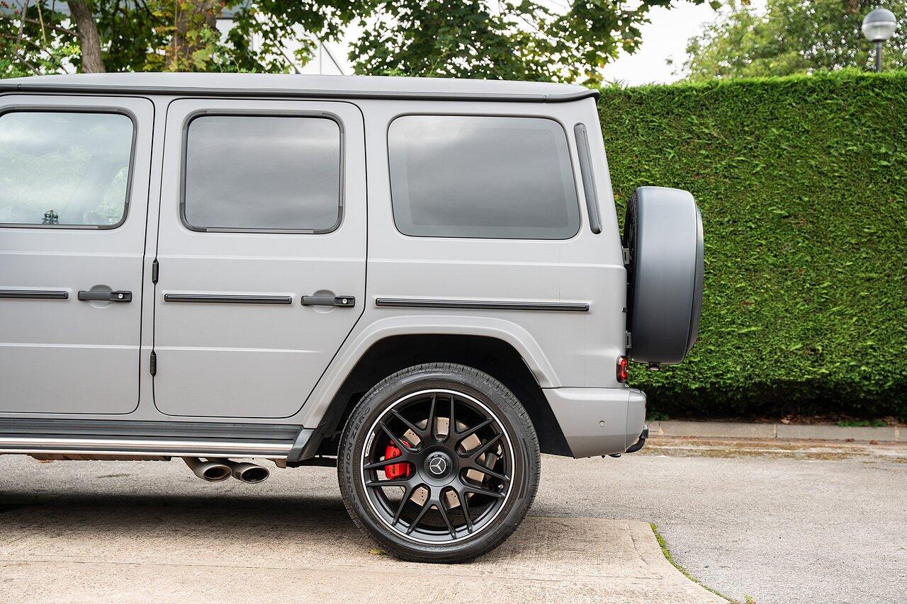 Mercedes-Benz G-Class view 27