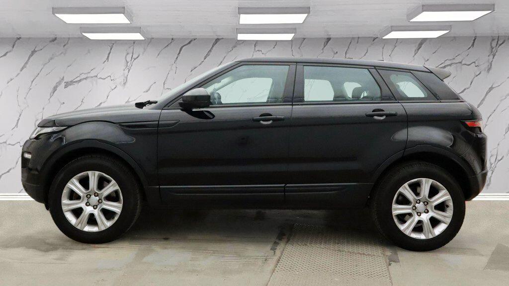 Land Rover Range Rover Evoque view 8