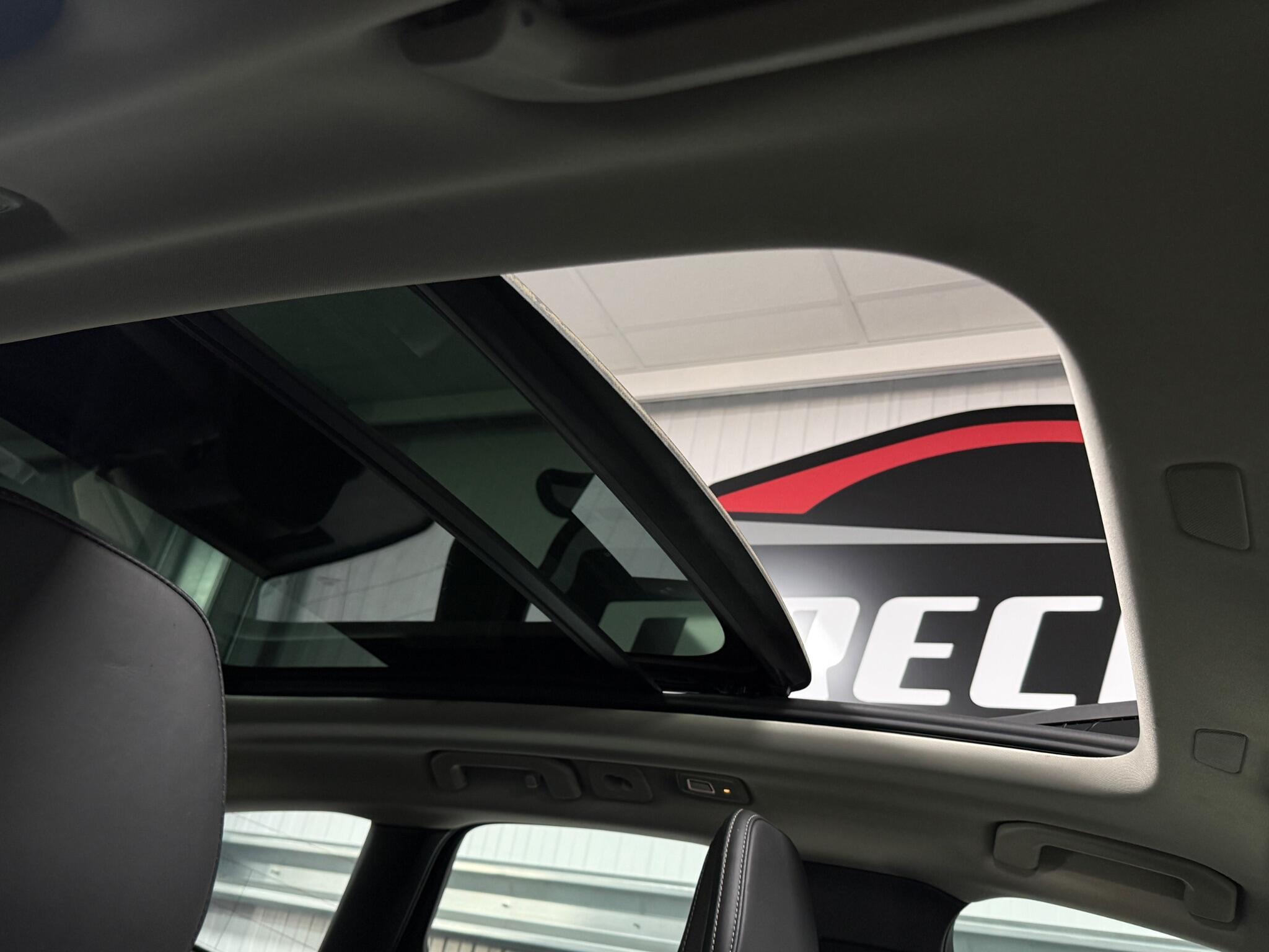 Volvo XC60 view 18