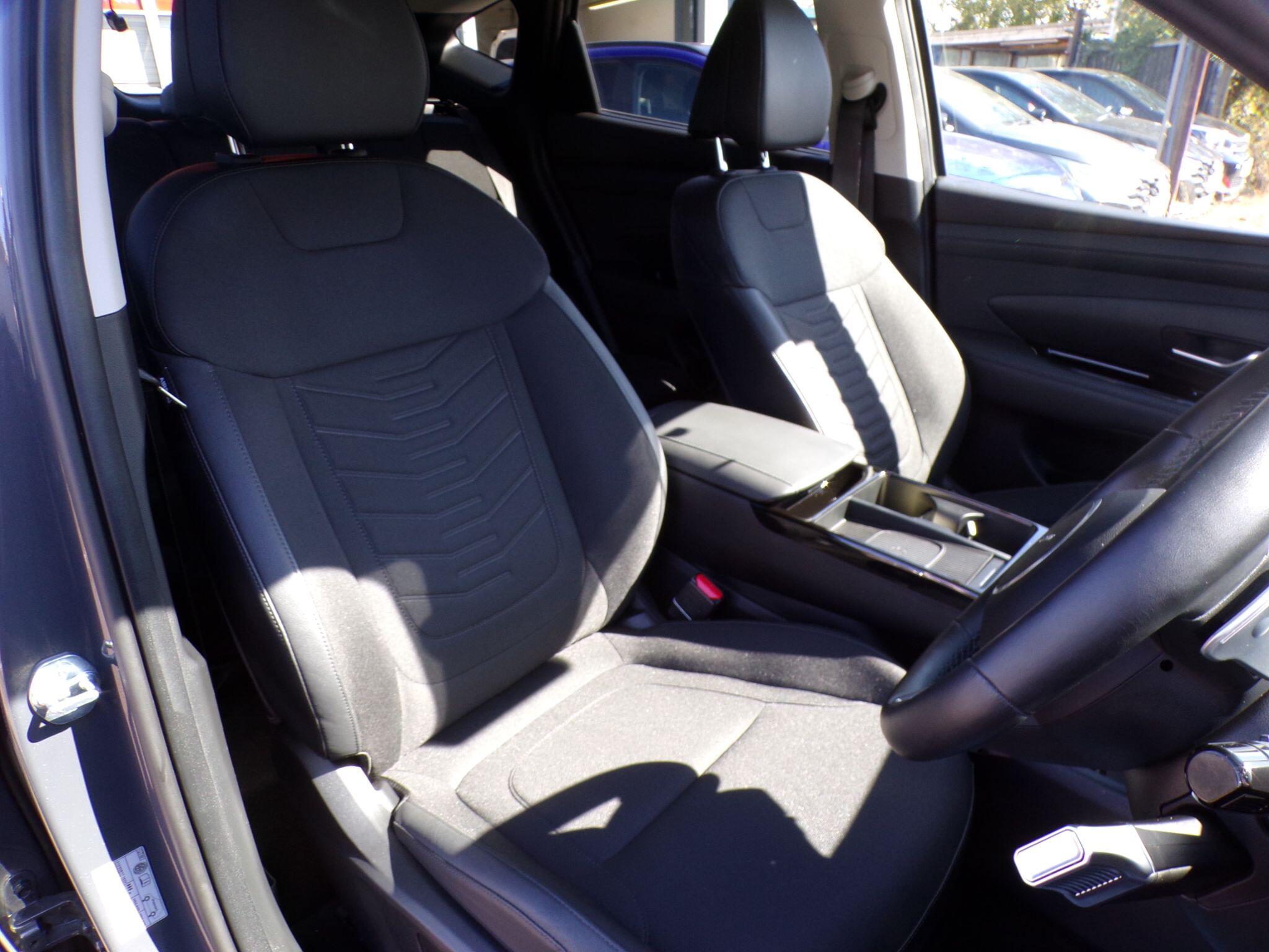 Hyundai Tucson view 16