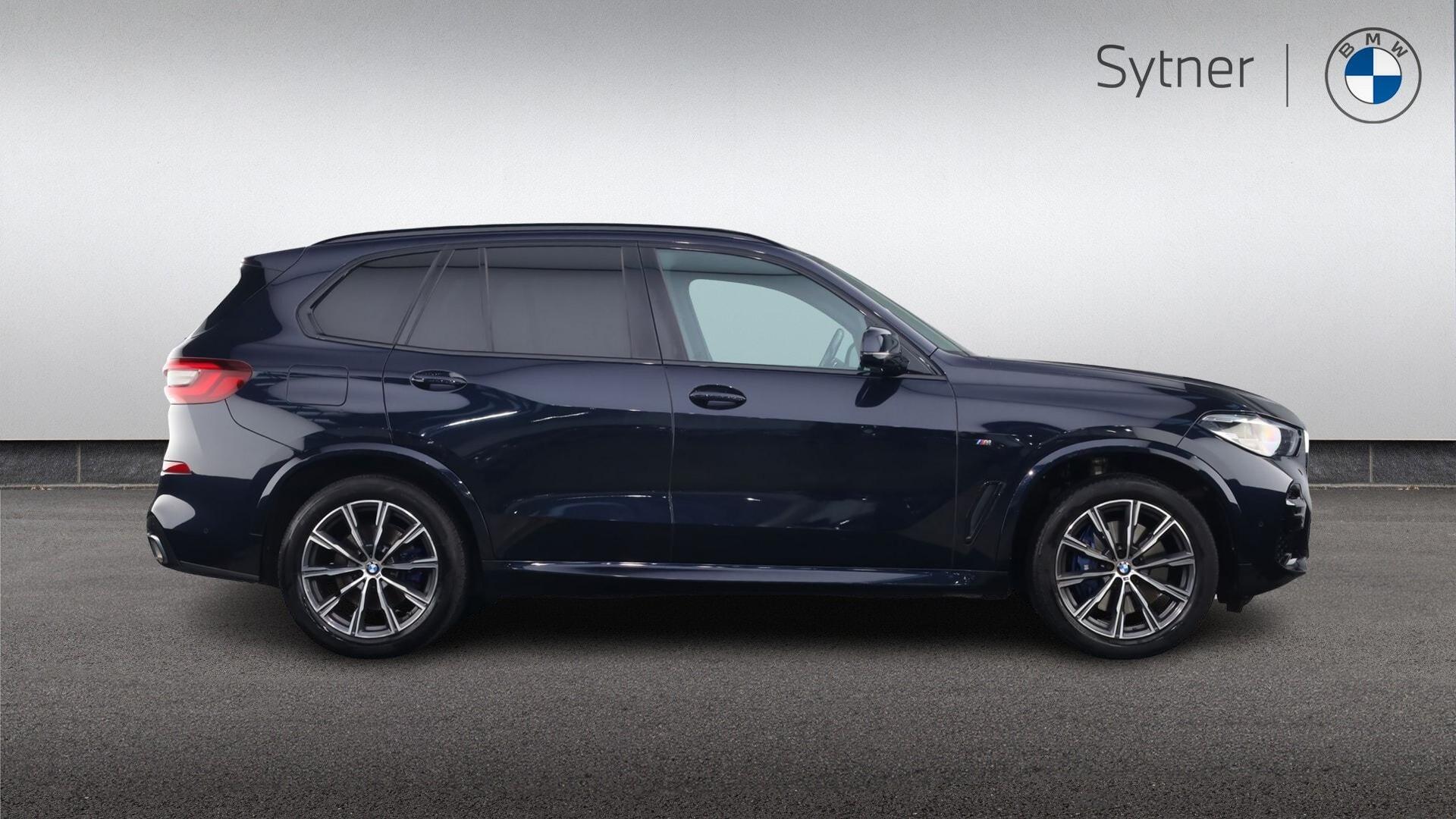 BMW X5 view 3