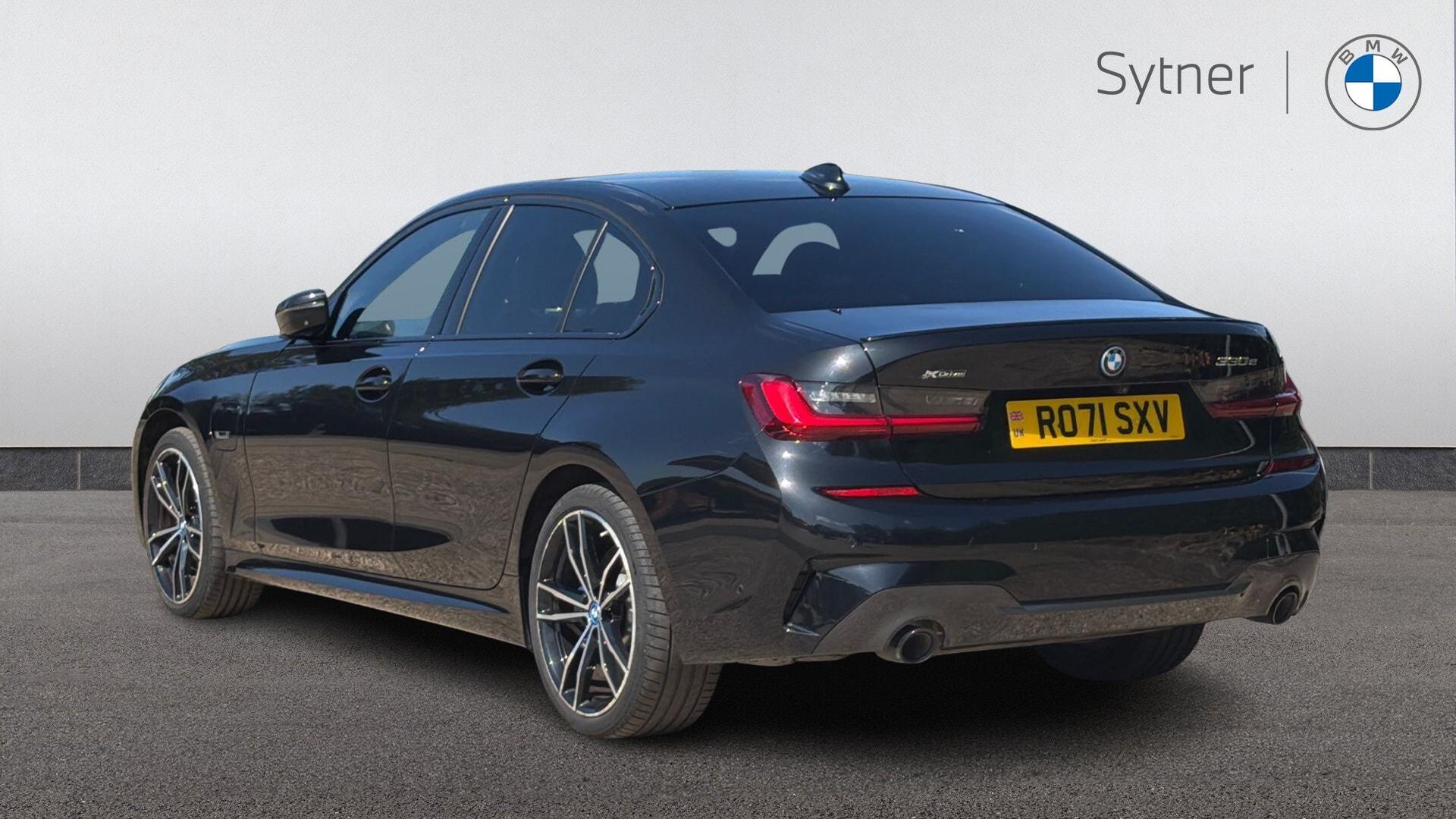 BMW 3 Series view 2