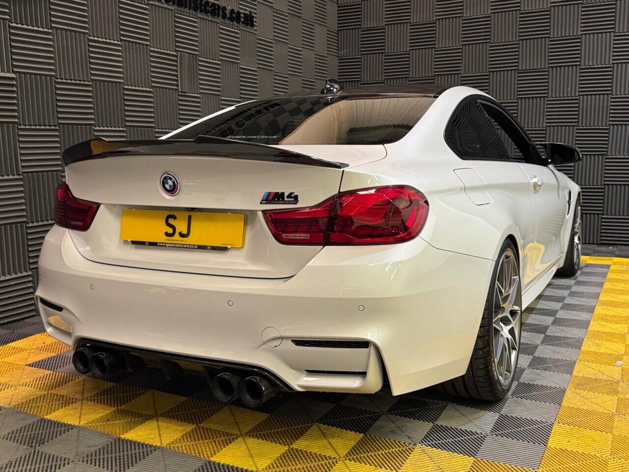 BMW M4 view 31