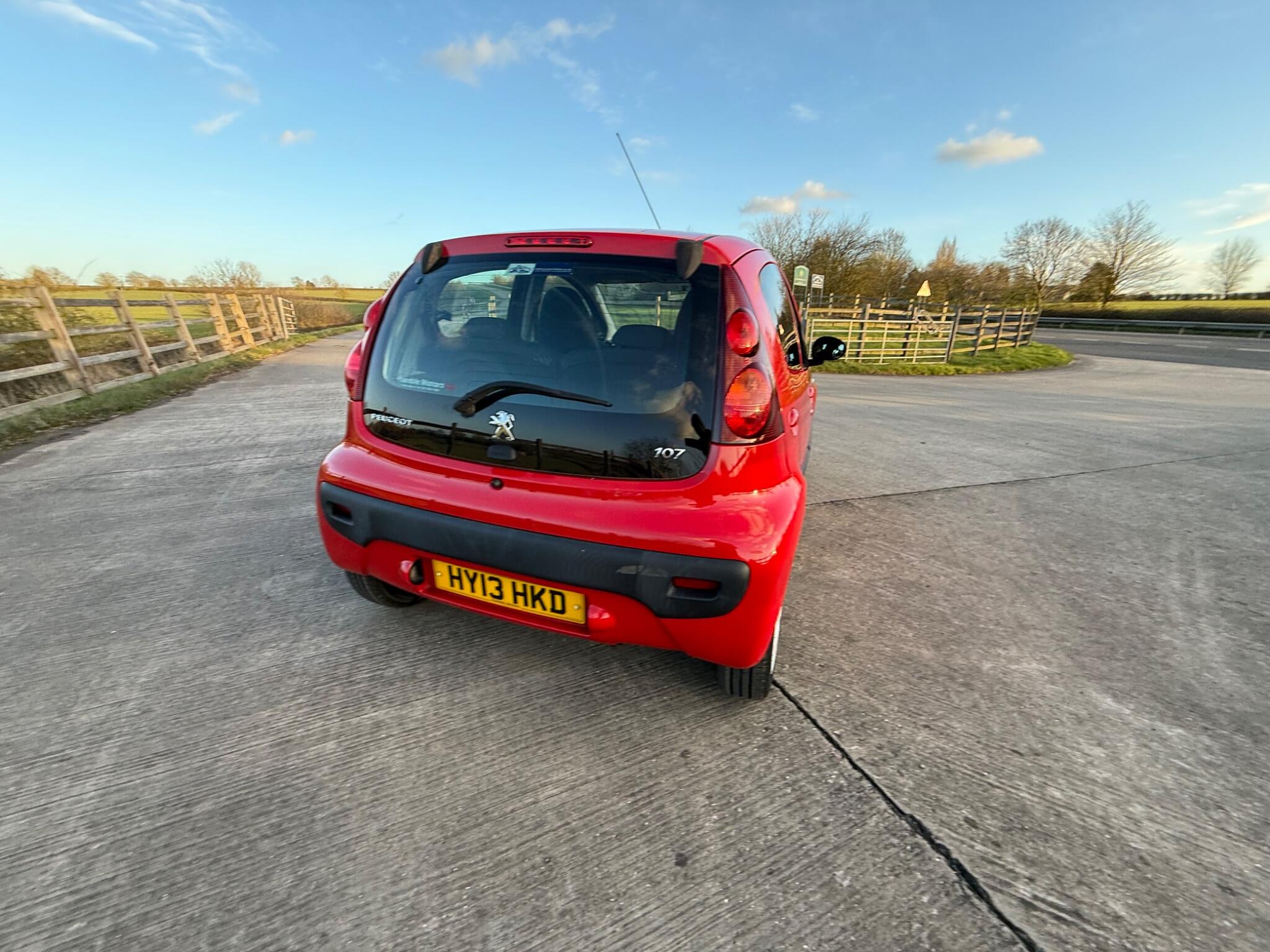 Peugeot 107 1.0 12V Active Euro 5 5dr — photo 42 of 86