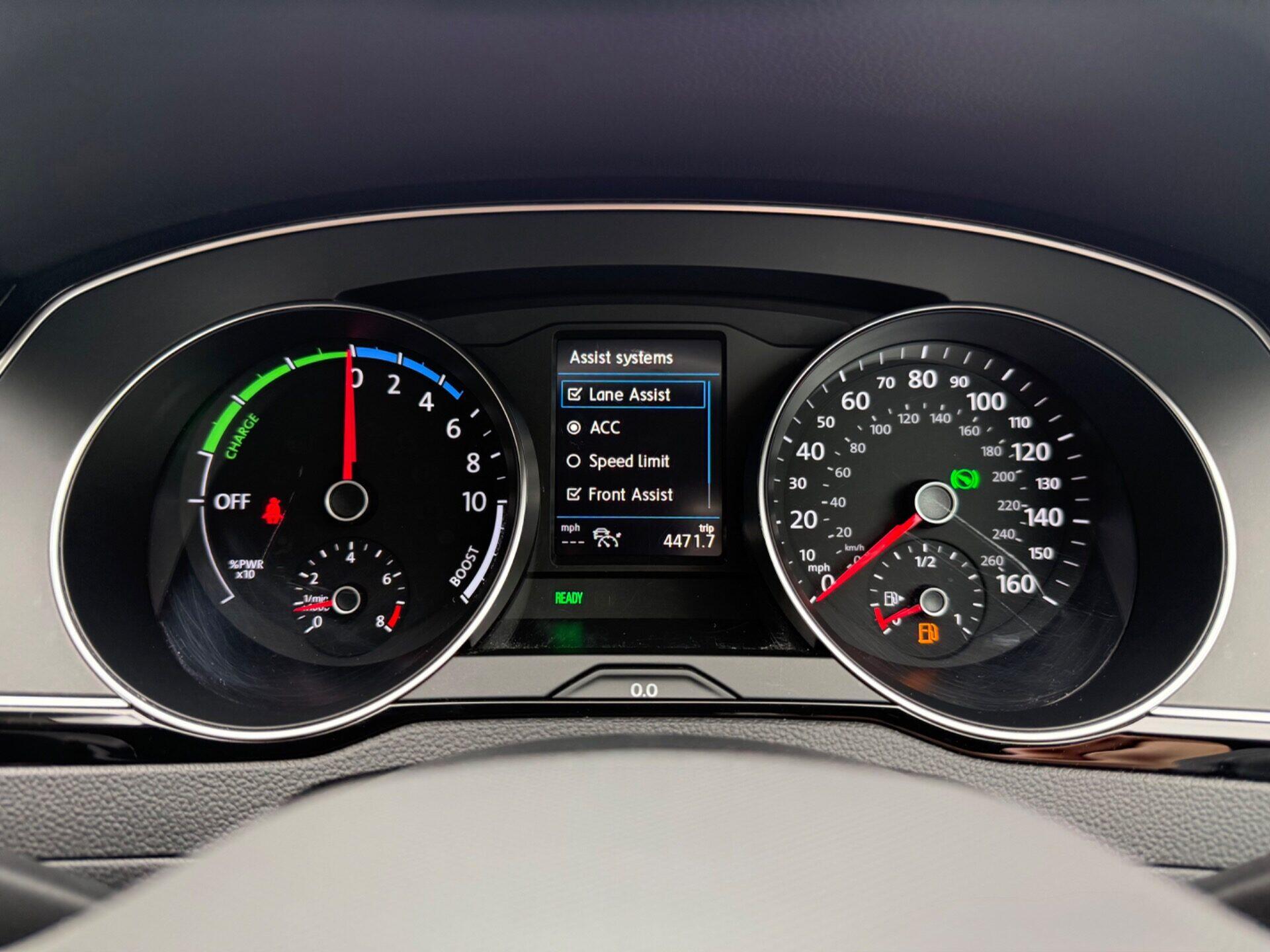 Volkswagen Passat view 42