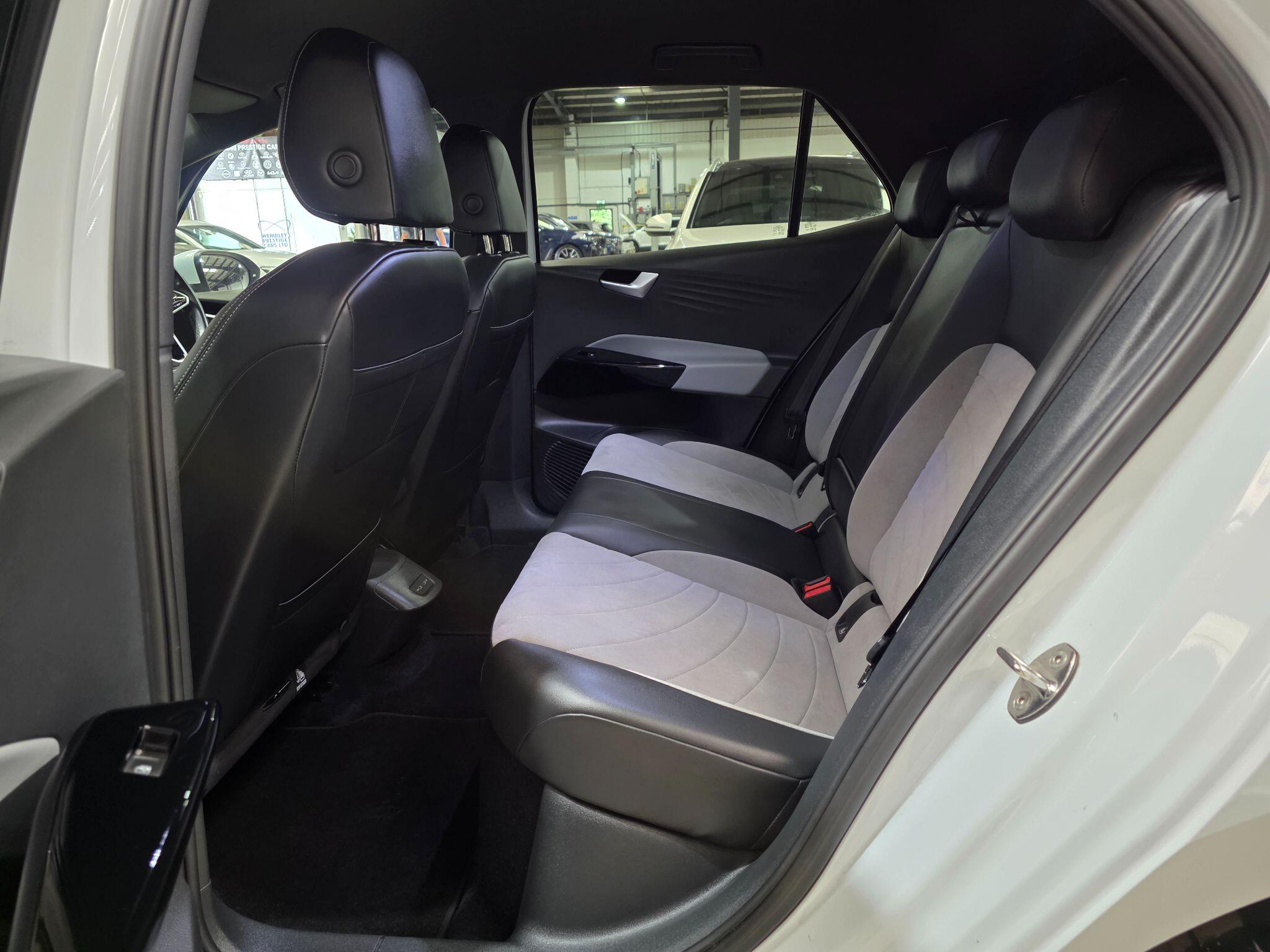 Volkswagen Id.3 view 23