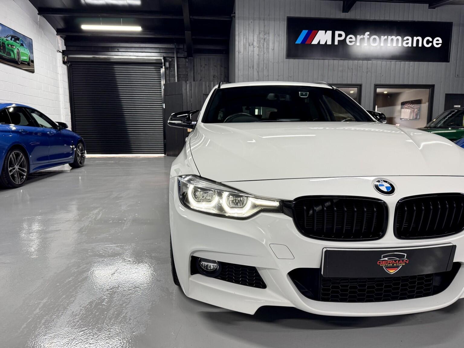 BMW 3 Series view 34