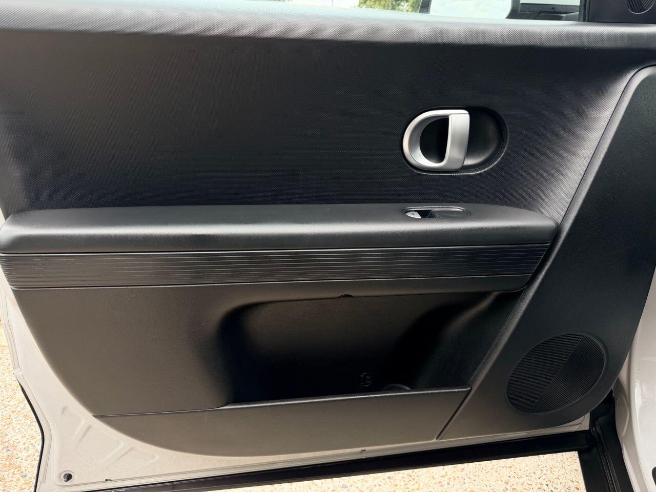 Hyundai Ioniq 5 view 21