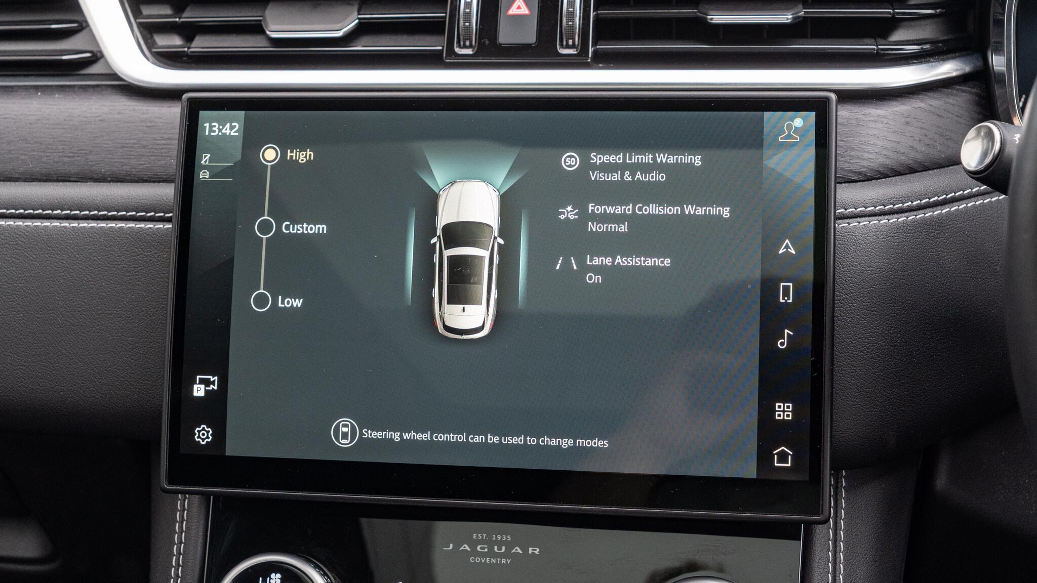 Jaguar F-Pace view 67