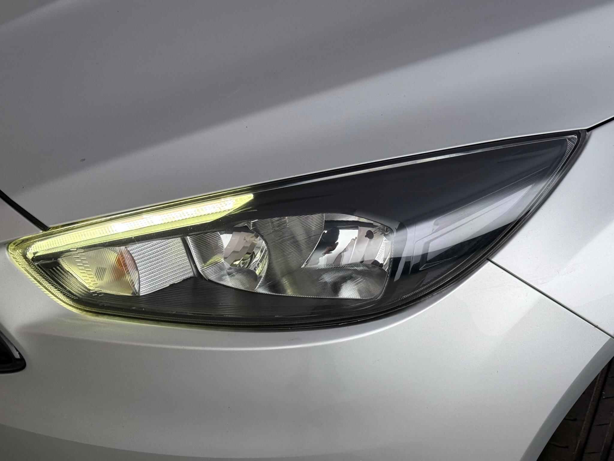 Ford Focus view 4