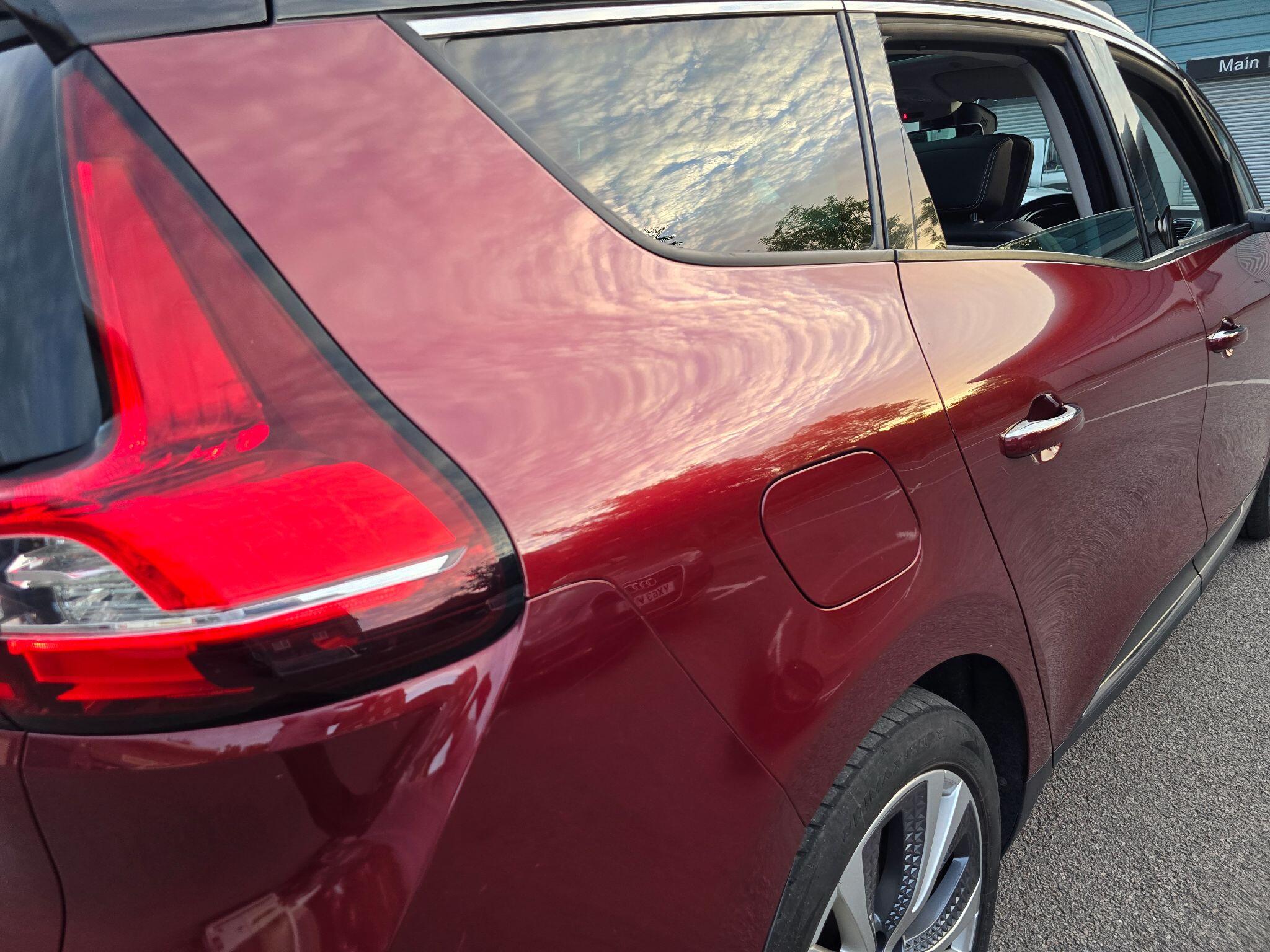 Renault Grand Scenic view 100
