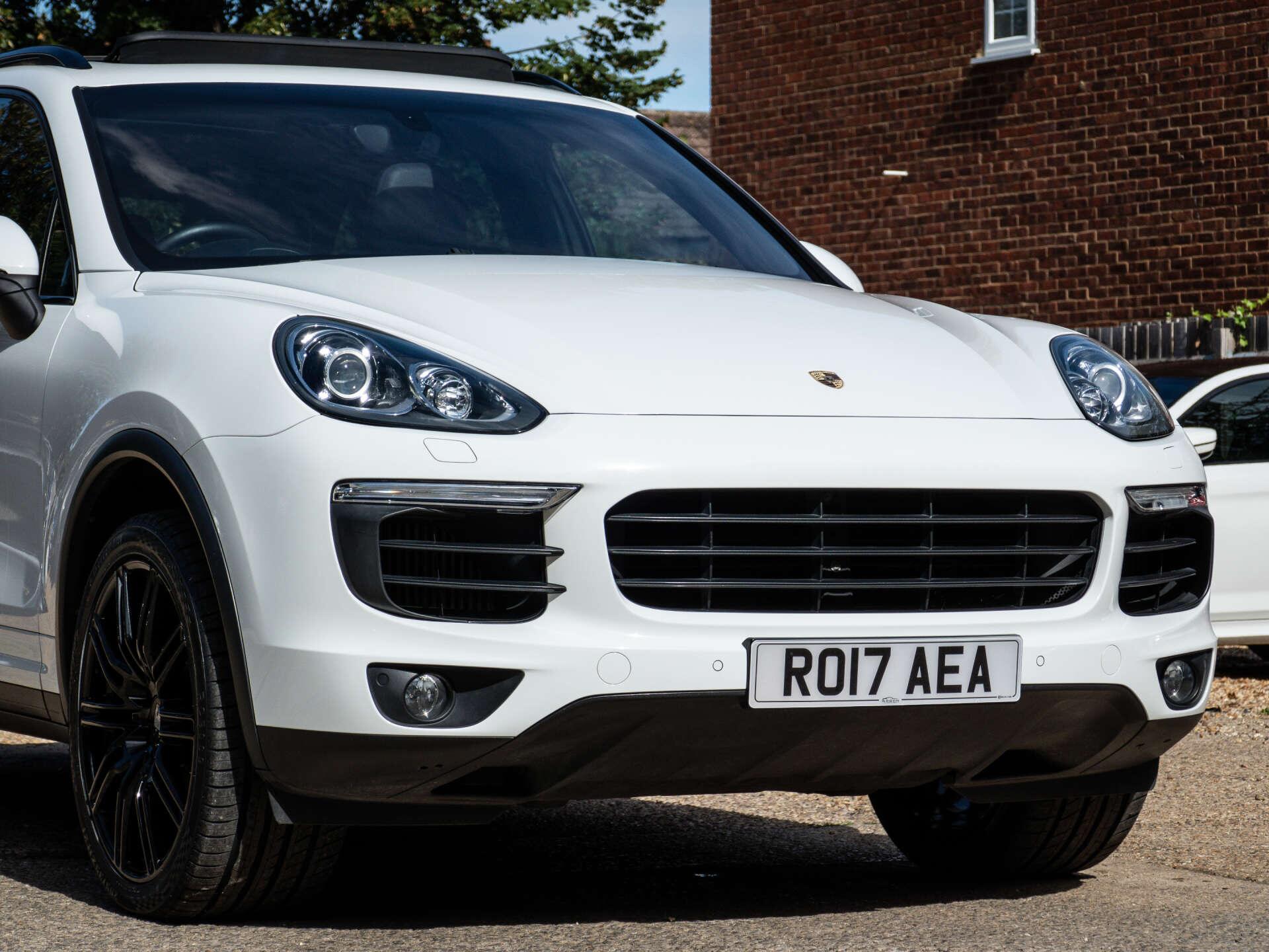 Porsche Cayenne view 7