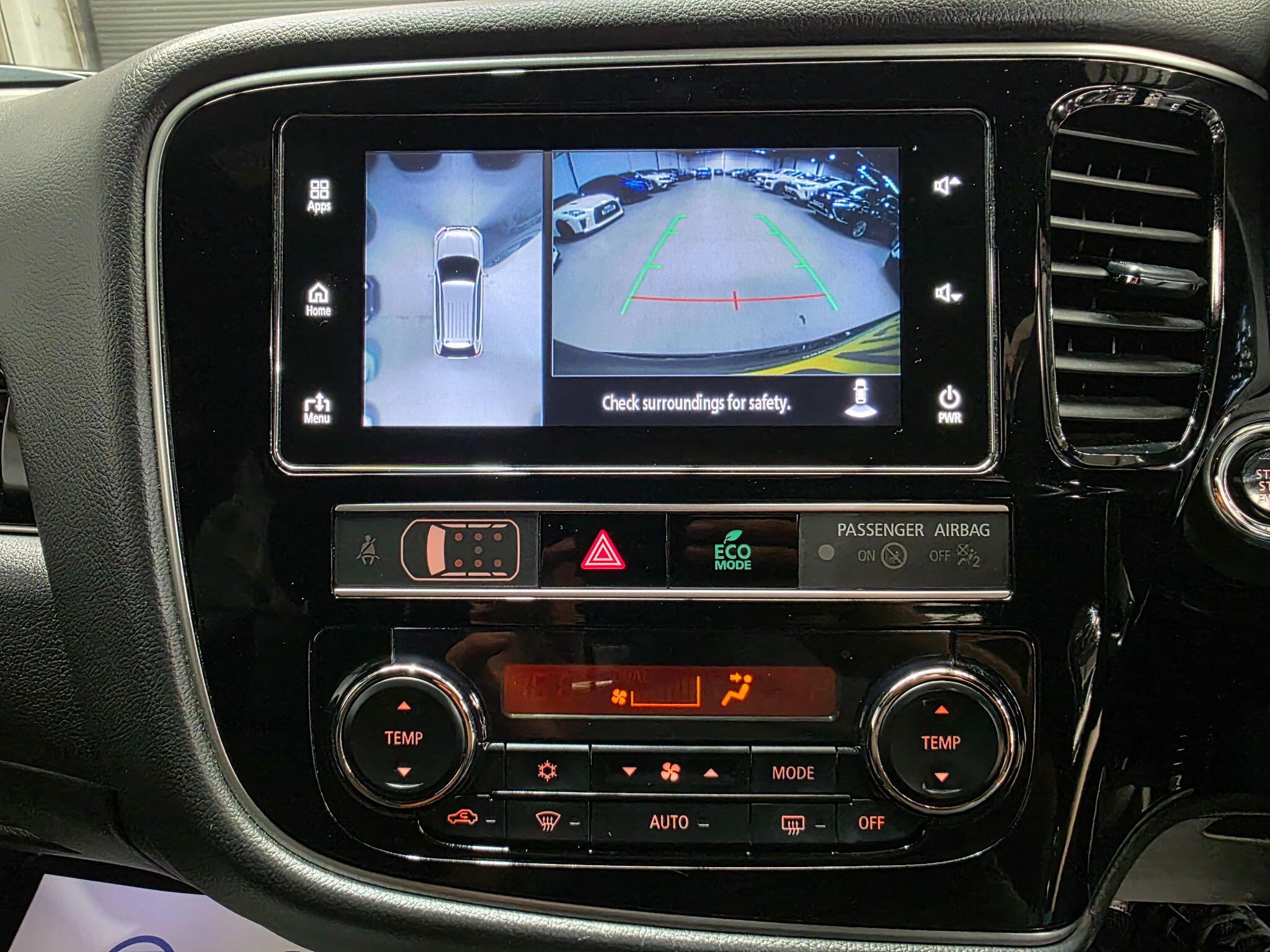 Mitsubishi Outlander view 8