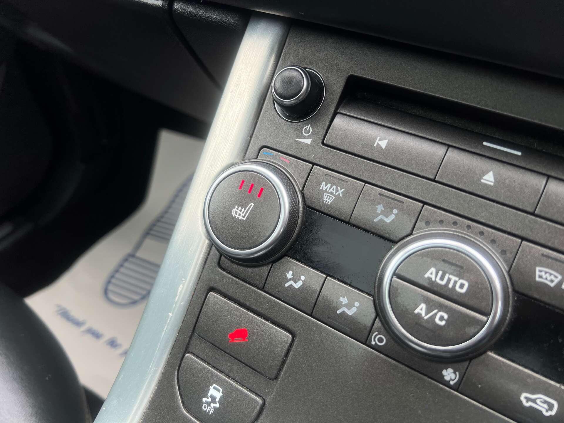 Land Rover Range Rover Evoque view 25
