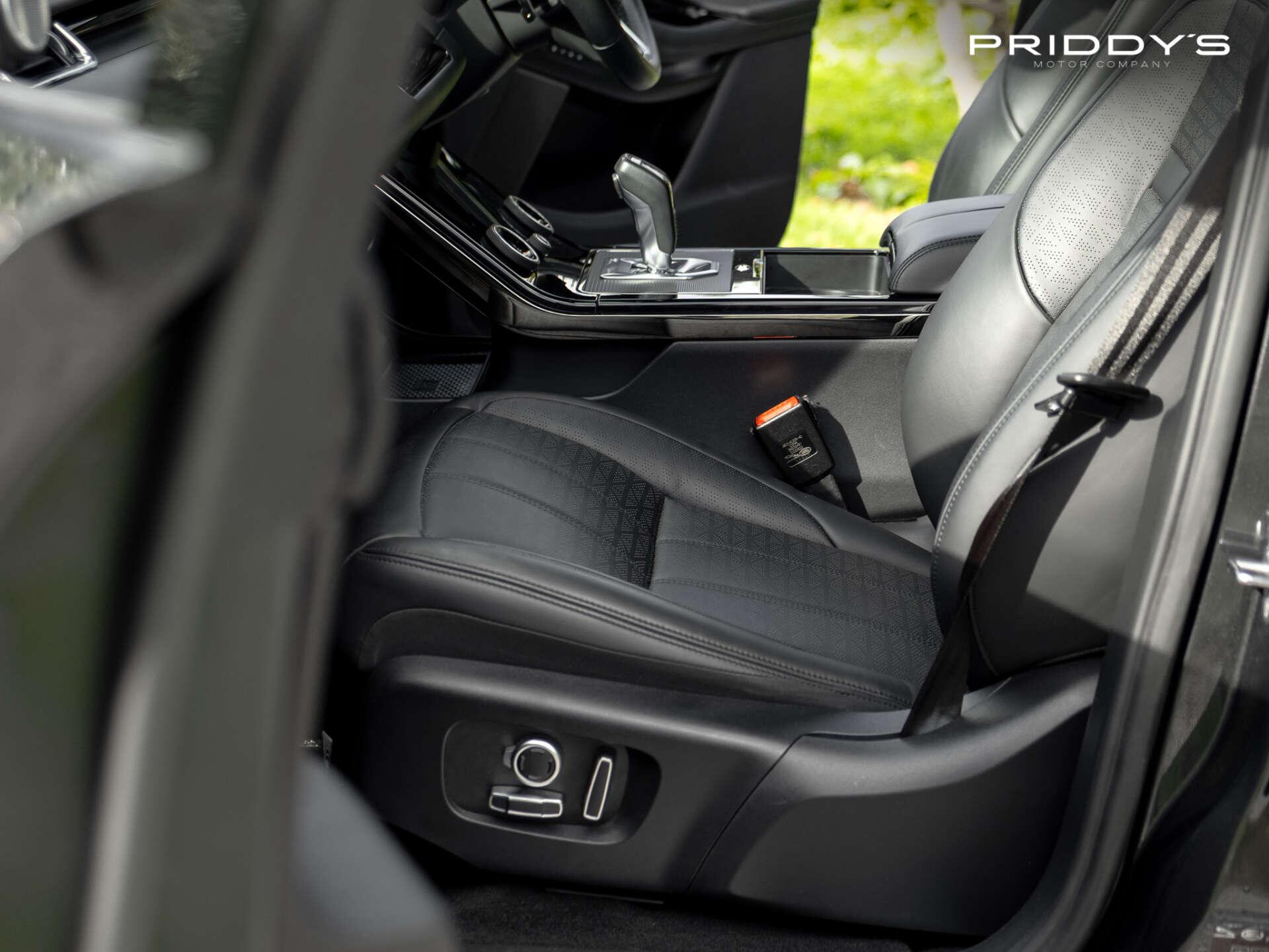 Land Rover Range Rover Evoque view 58
