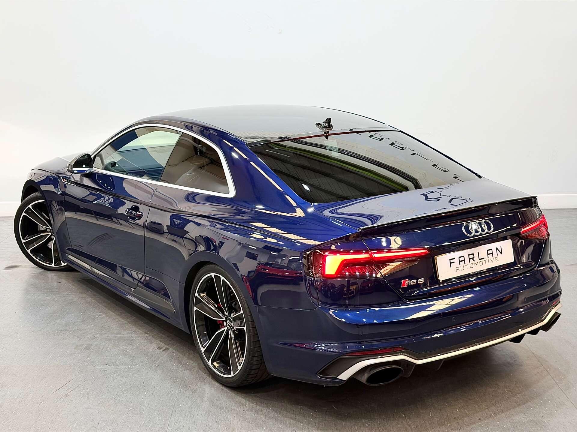 Audi RS5 view 19