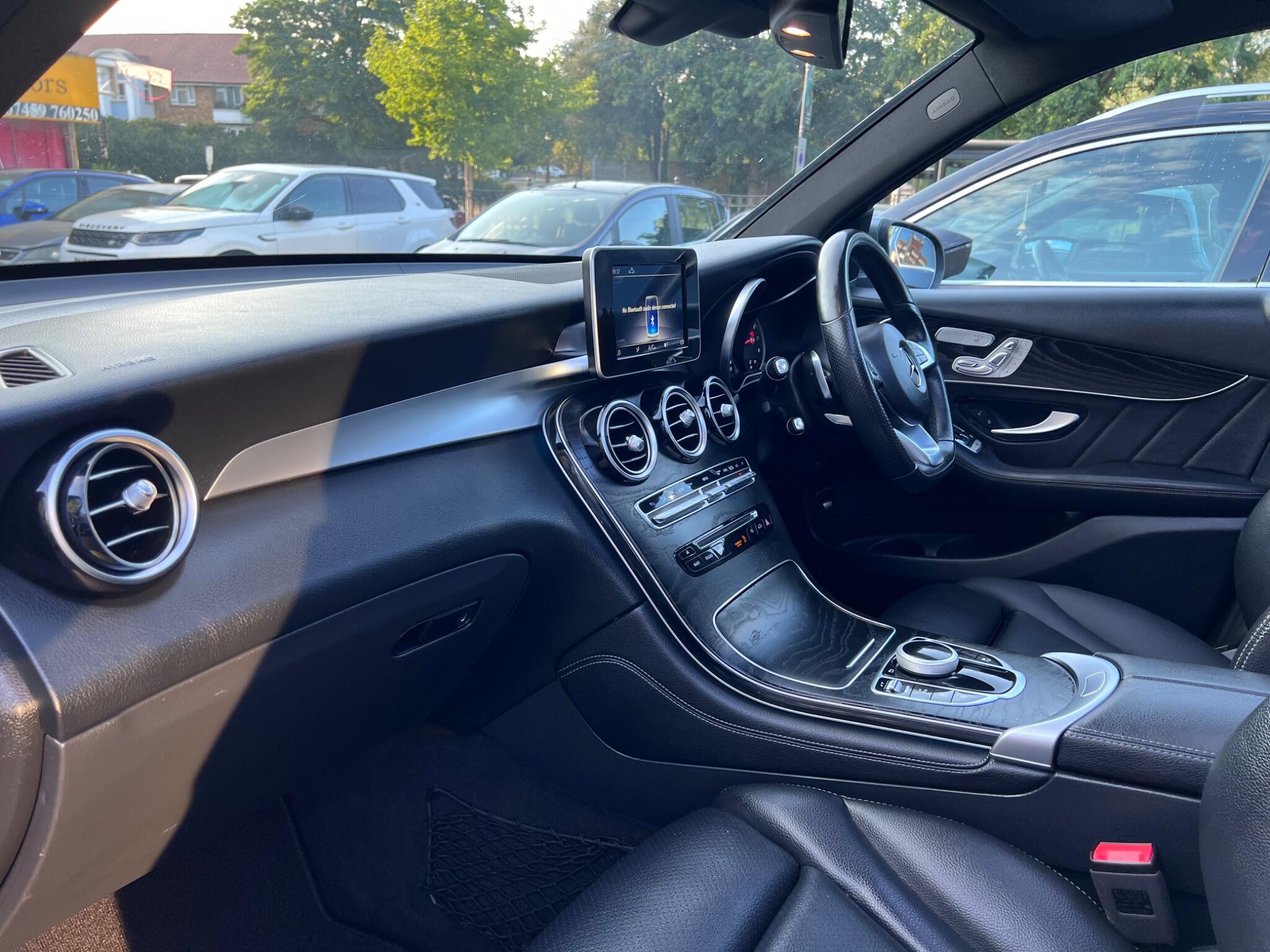 Mercedes-Benz GLC view 38