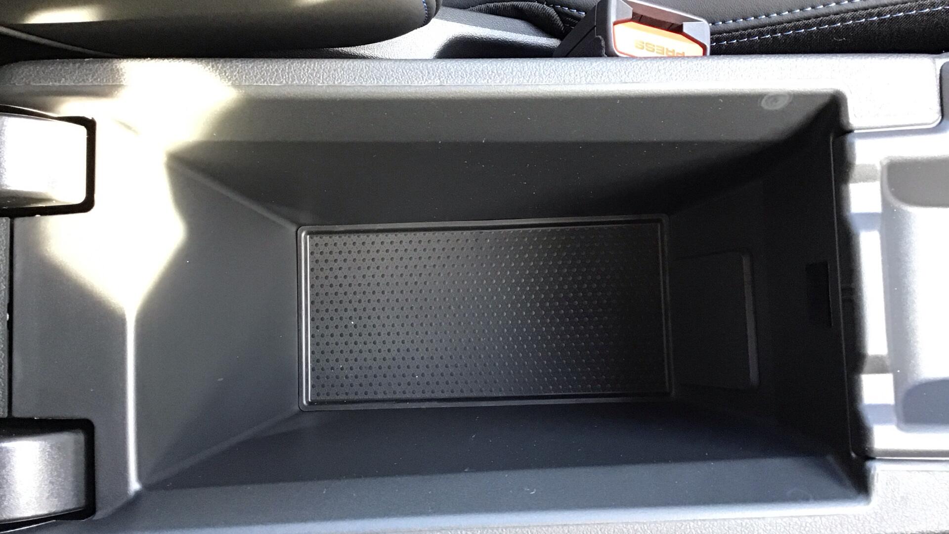 BMW 2 Series view 25