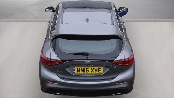 Infiniti Q30 view 9