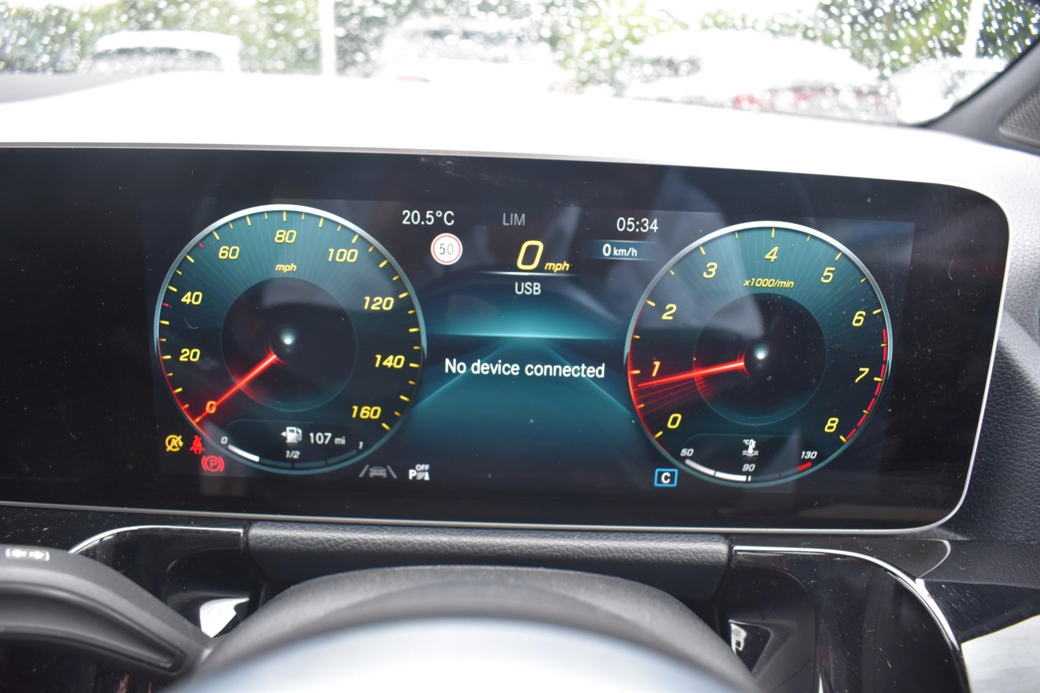 B Class - 1.3 B180 AMG Line (Premium) Euro 6 (s/s) 5dr - Image 30