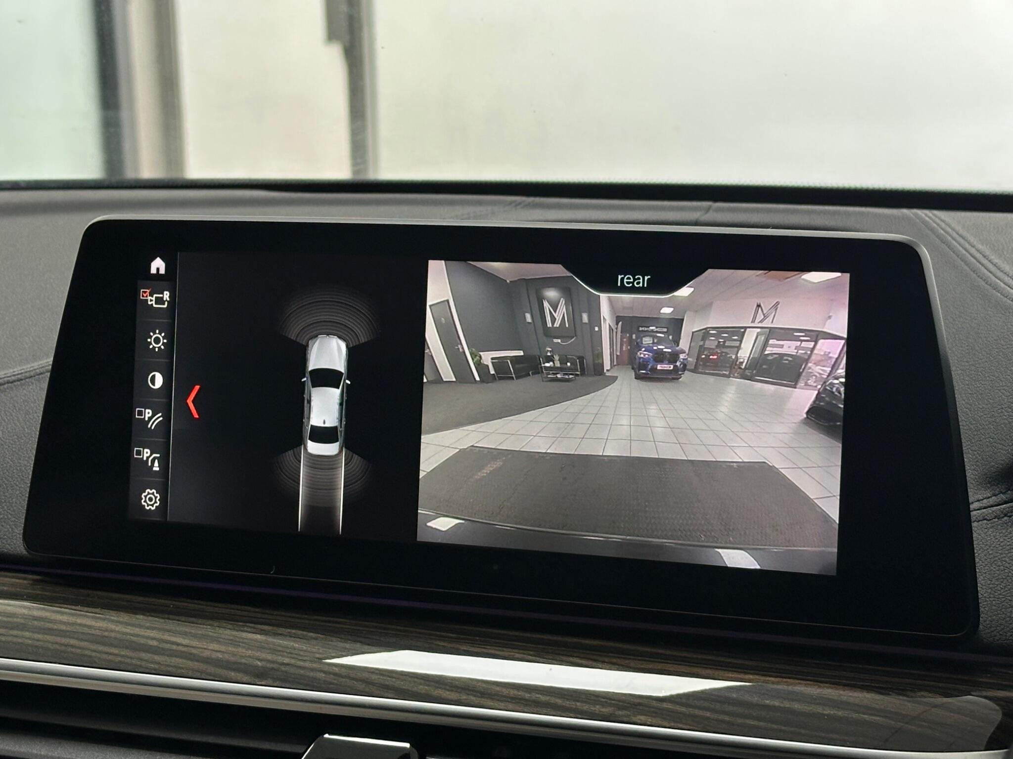 BMW 5 Series view 30