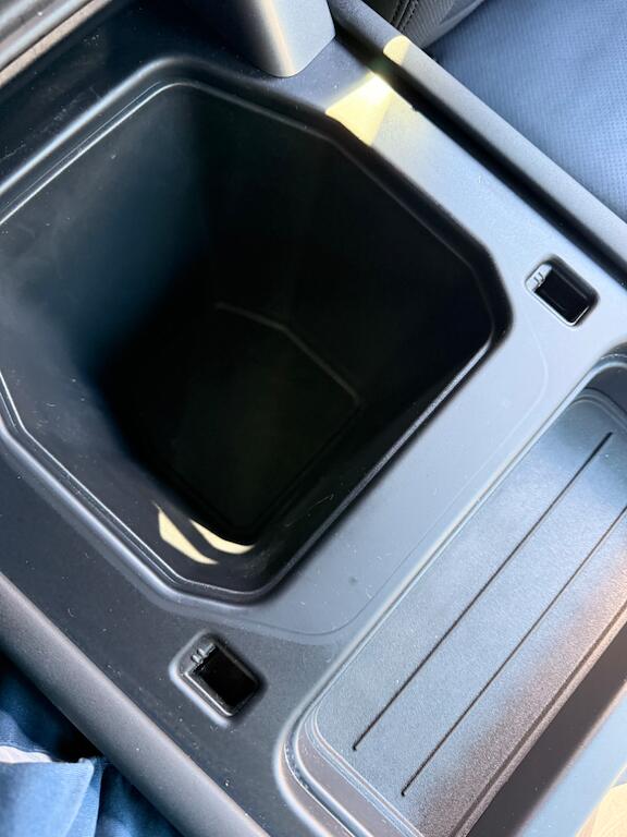 Land Rover Defender view 52