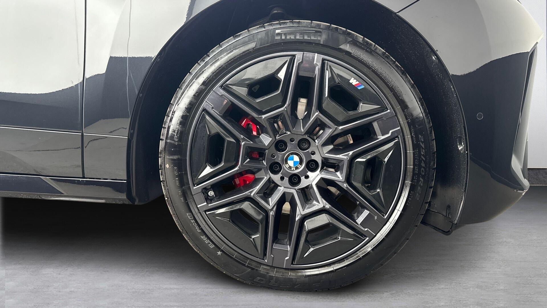 BMW iX view 14