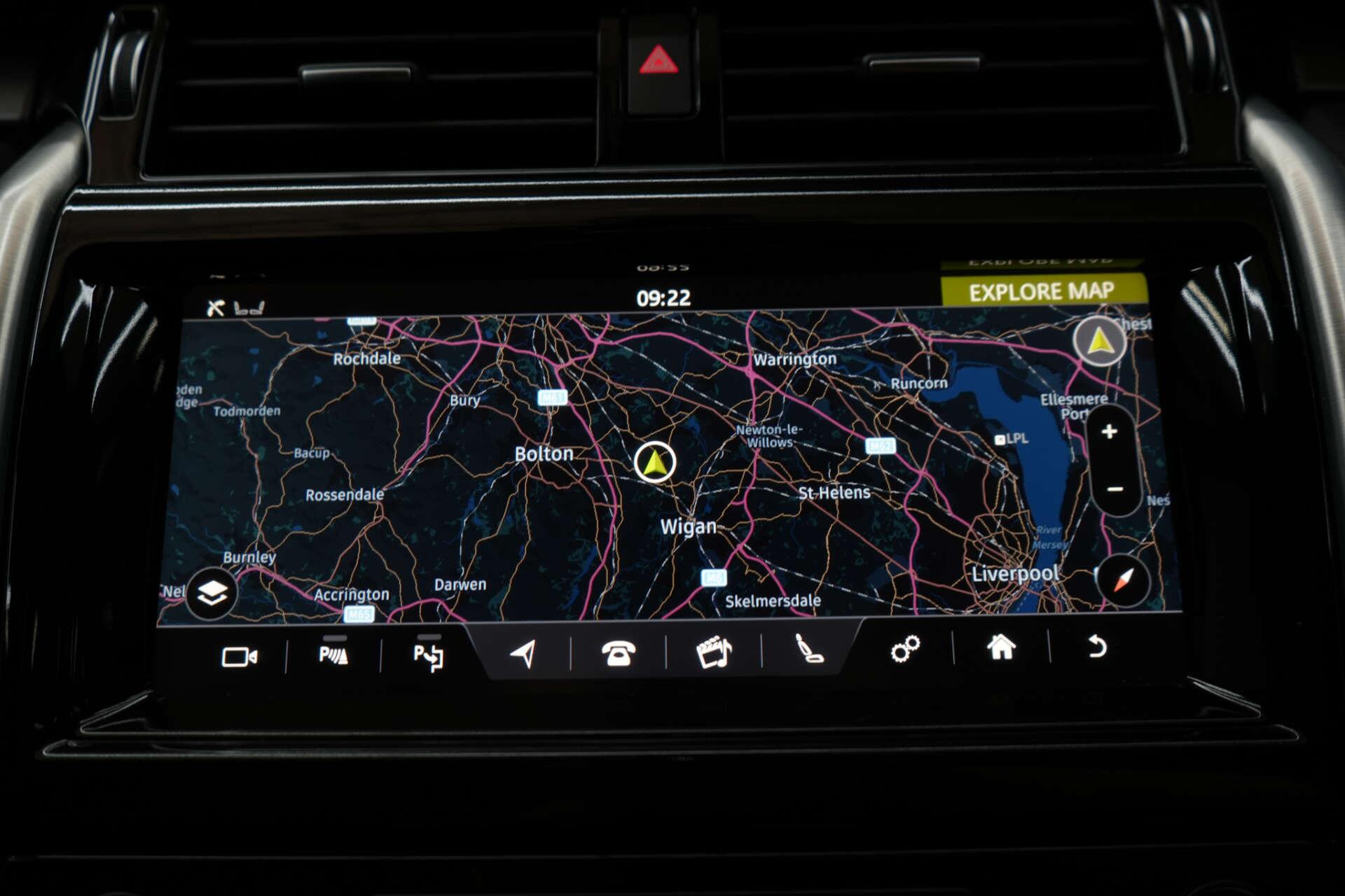 Land Rover Discovery view 35