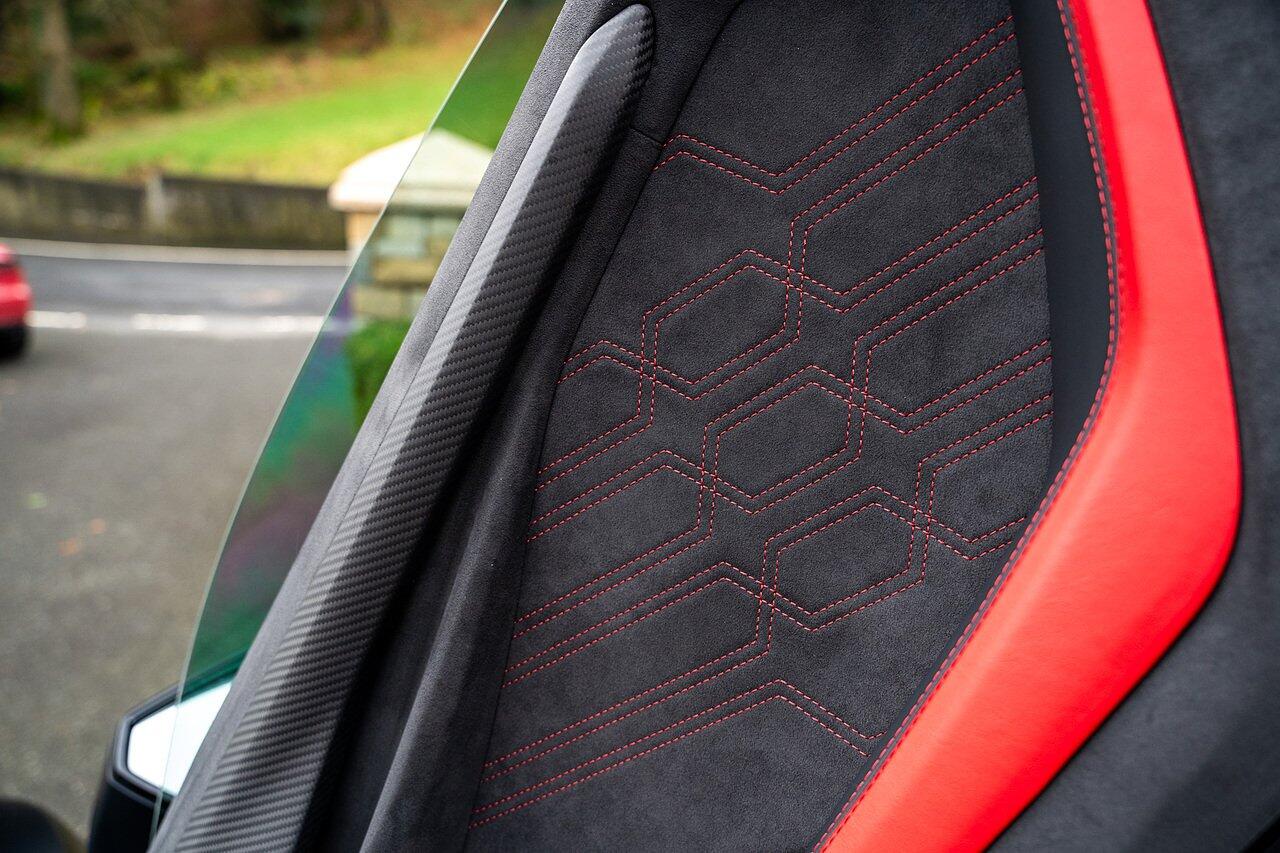 Lamborghini Revuelto view 93