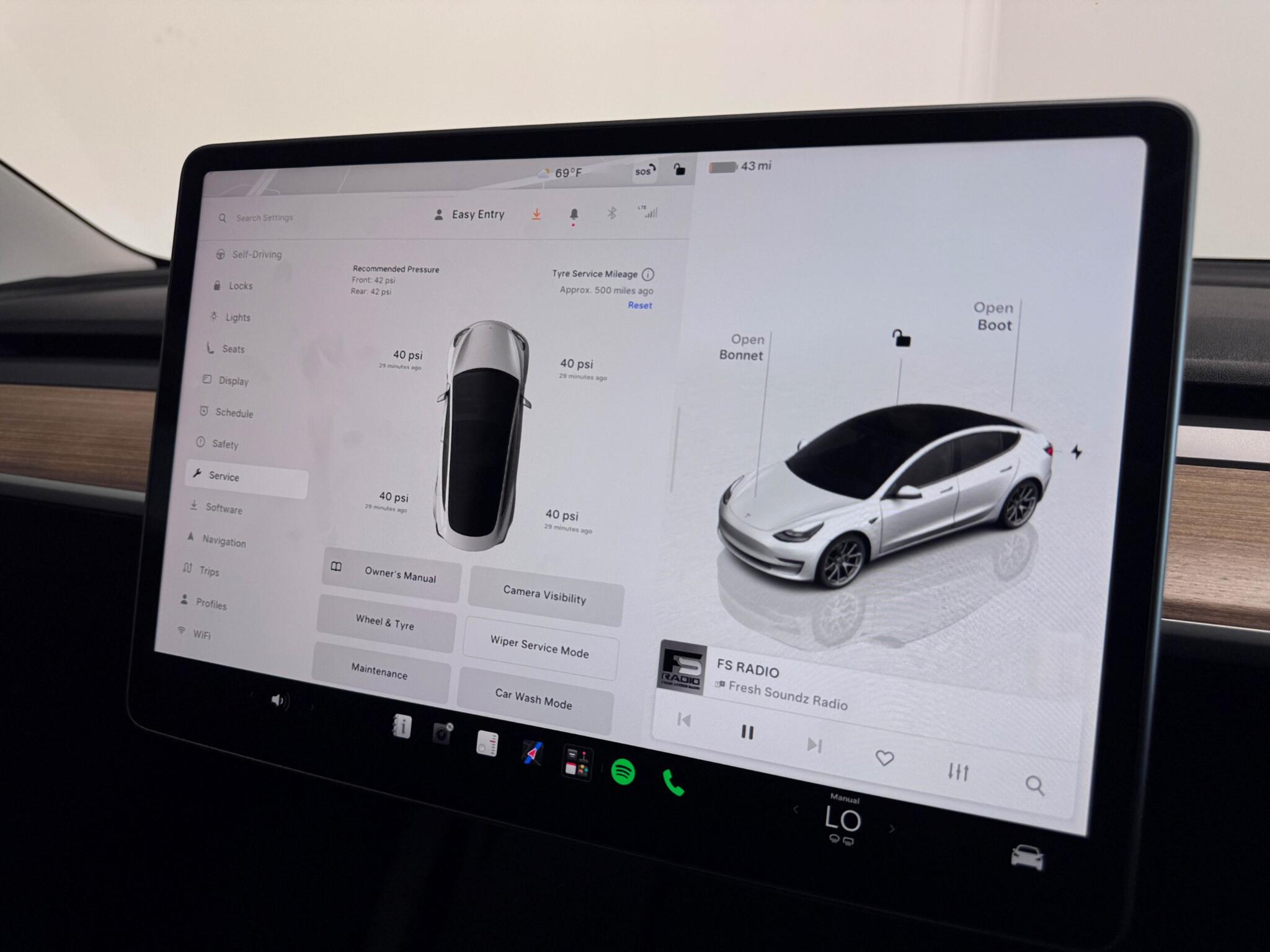 Tesla Model 3 view 45