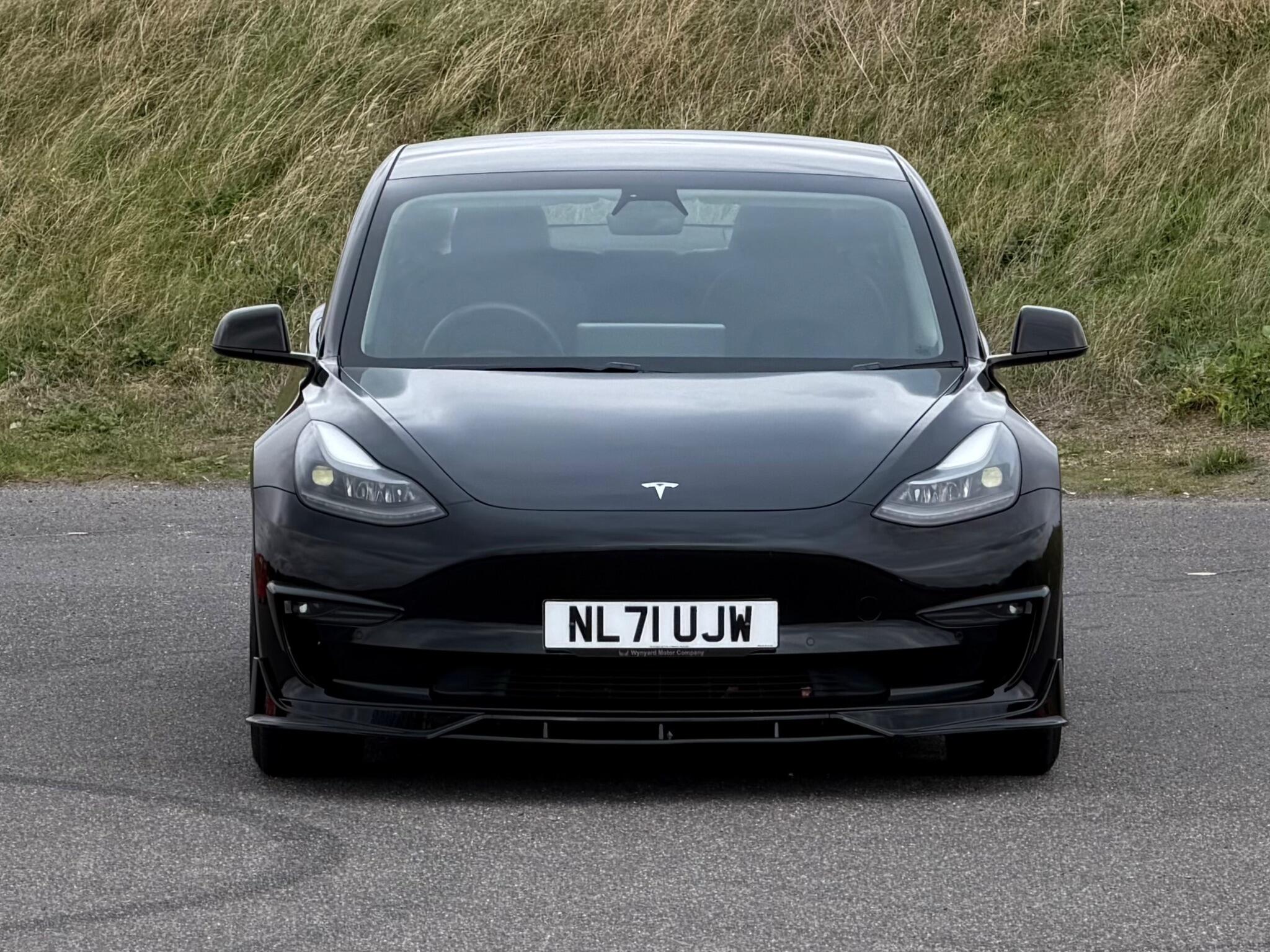 Tesla Model 3 view 41