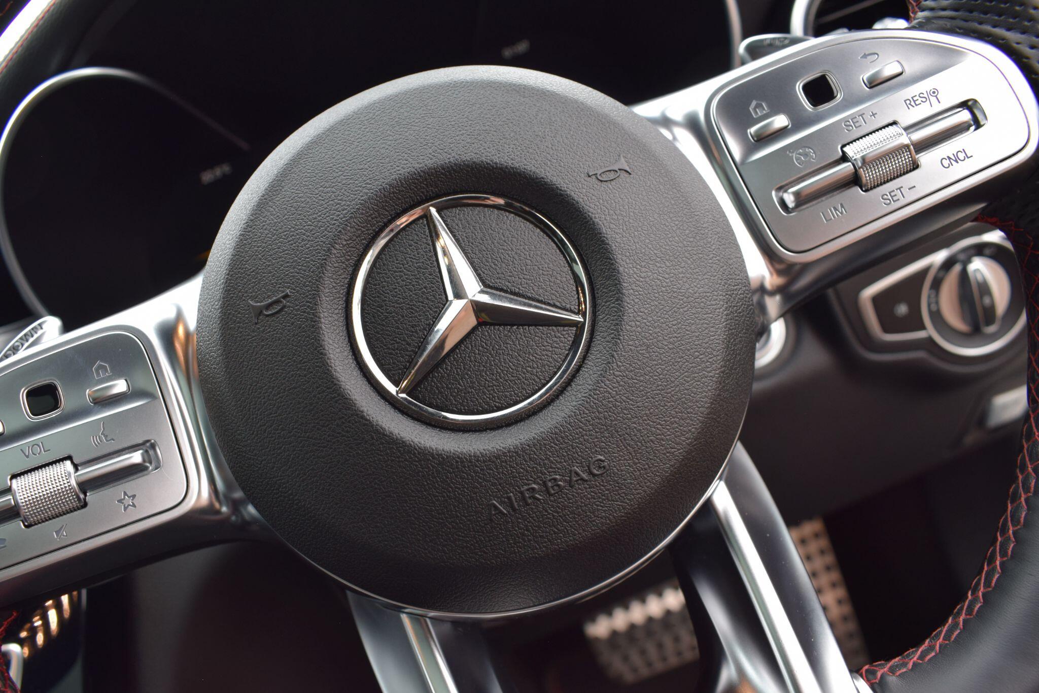 Mercedes-Benz C Class view 24