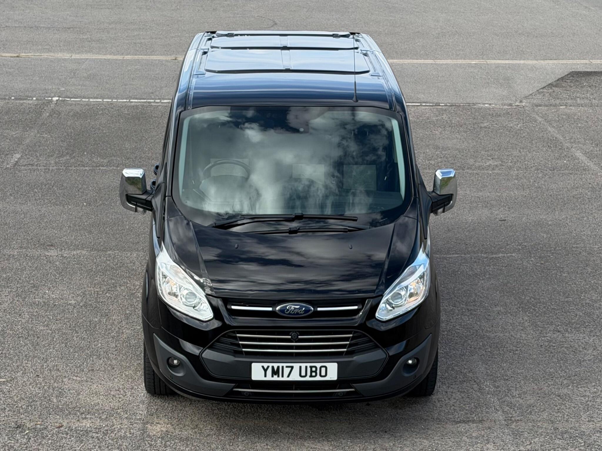Ford Transit Custom view 2