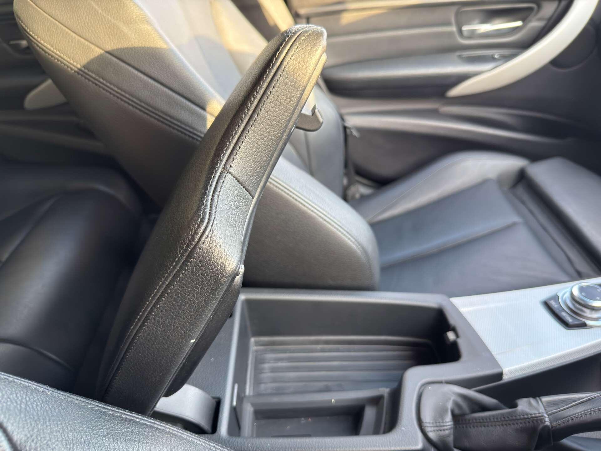 BMW 3 Series view 74