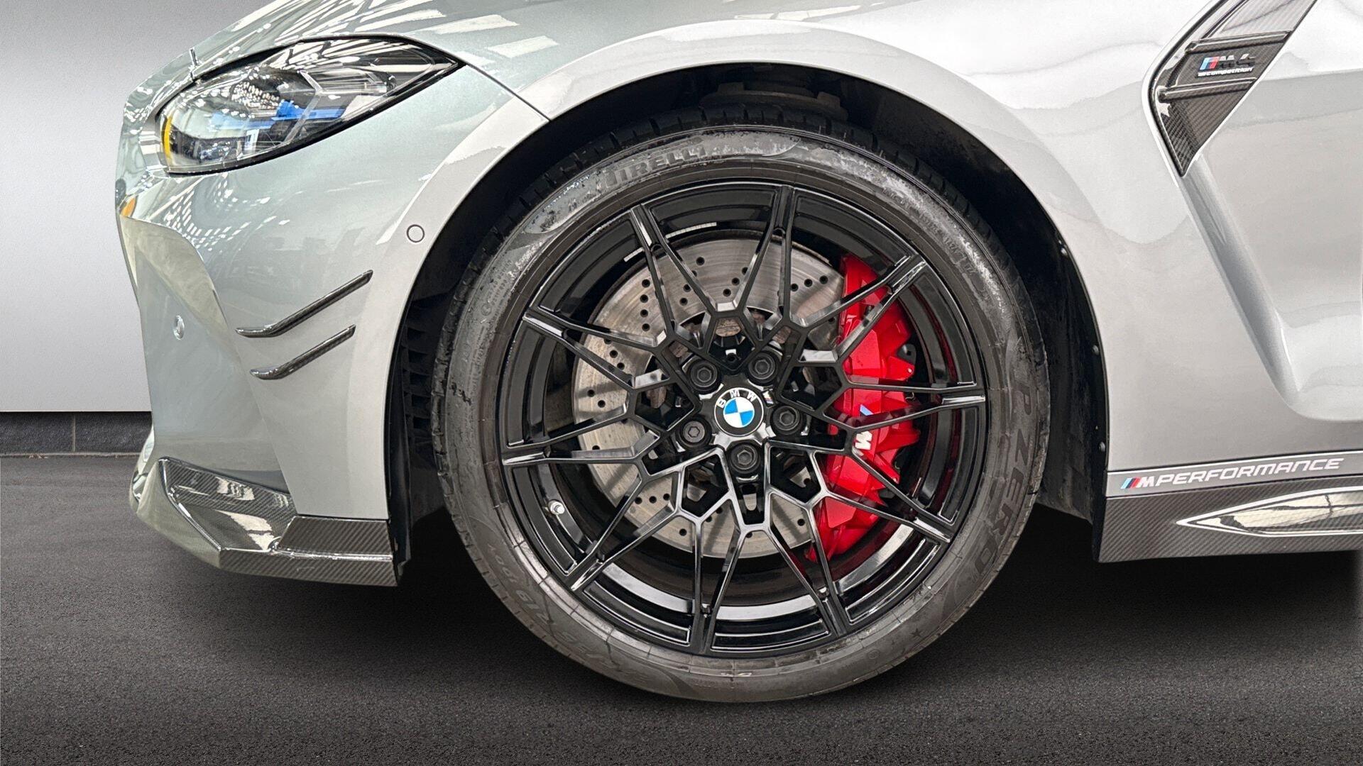 BMW M4 view 17