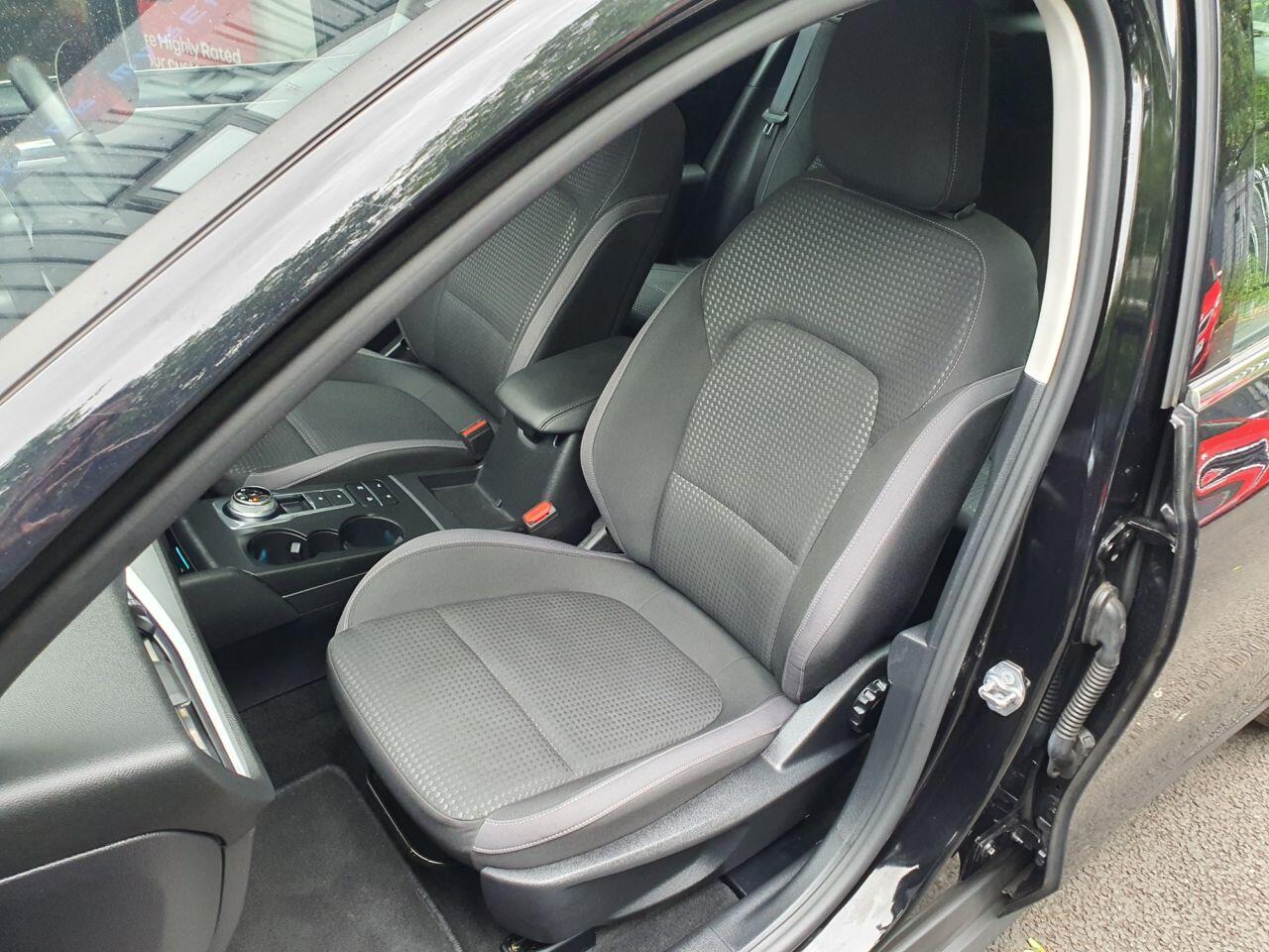 Ford Focus view 27