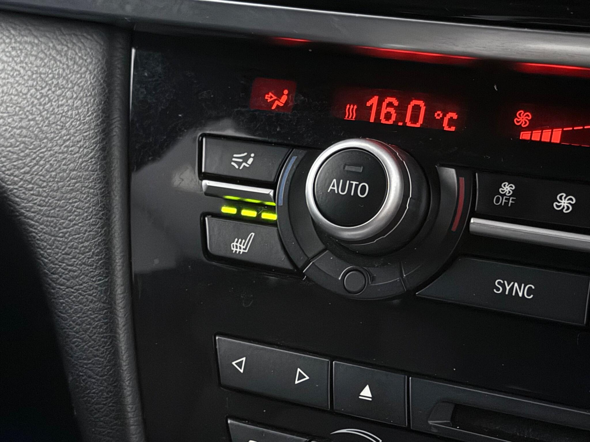 BMW X5 view 25