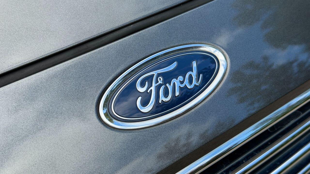 Ford C-Max view 43