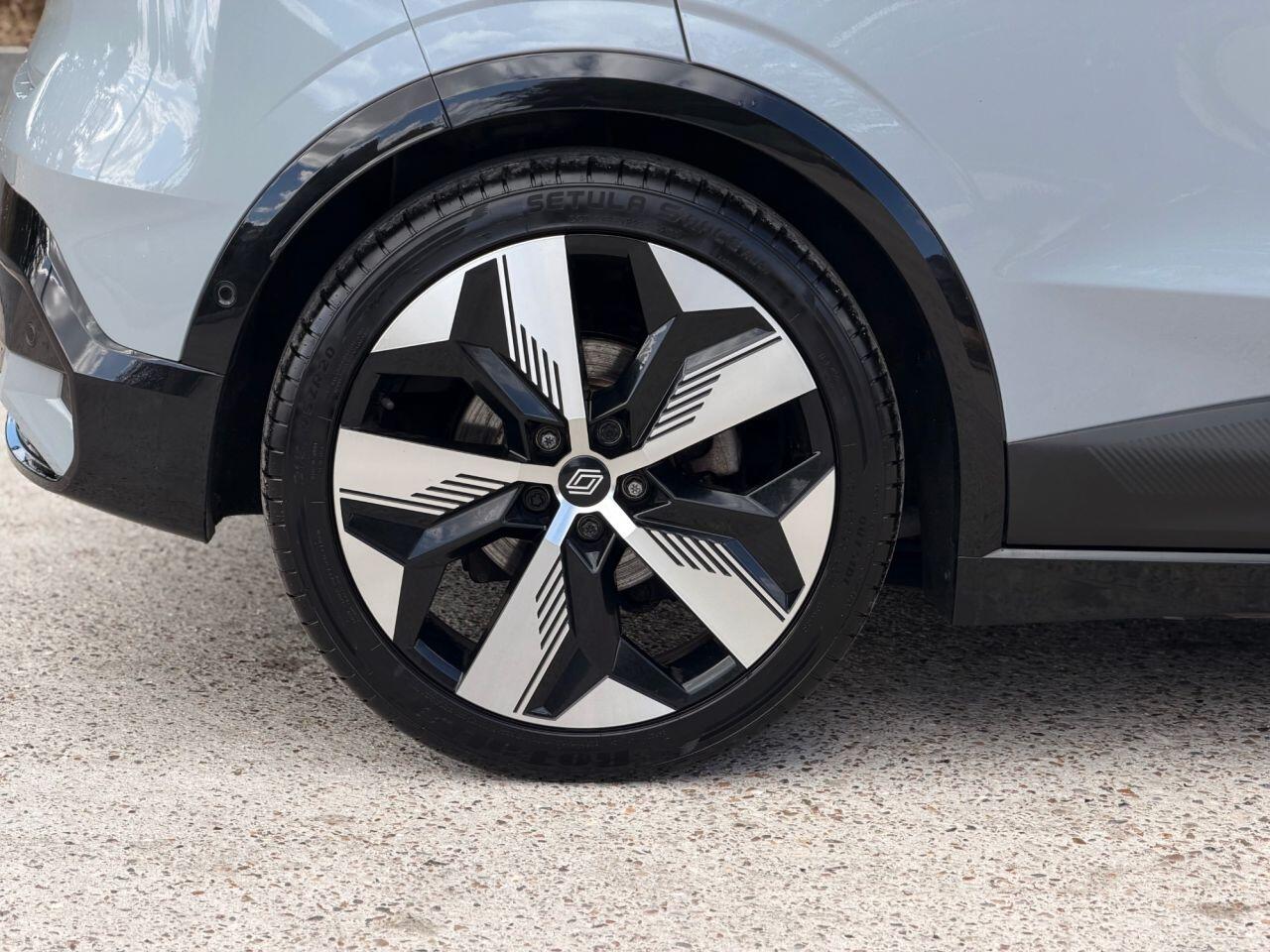 Renault Megane E-Tech view 13