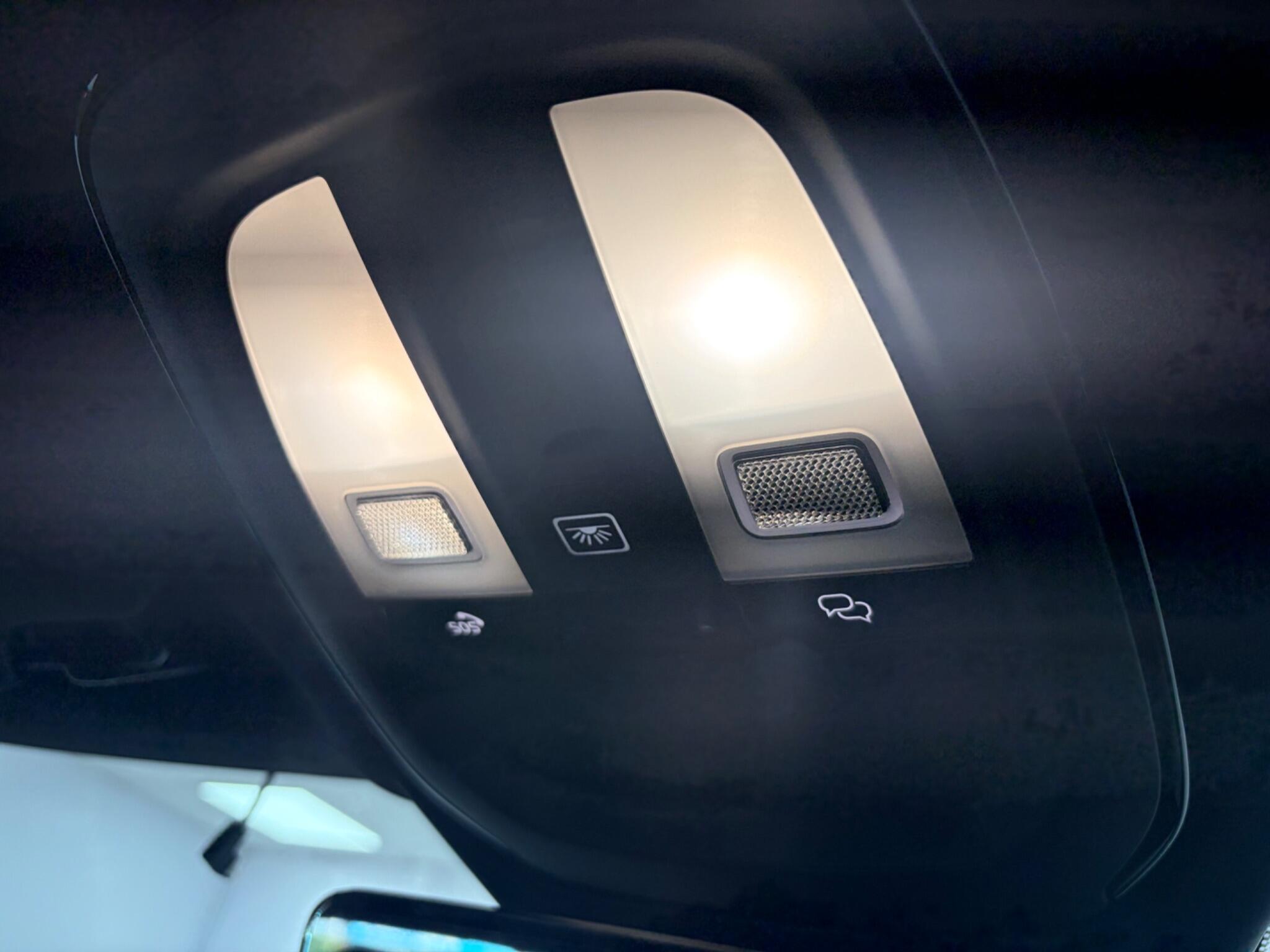 Volvo XC90 view 14