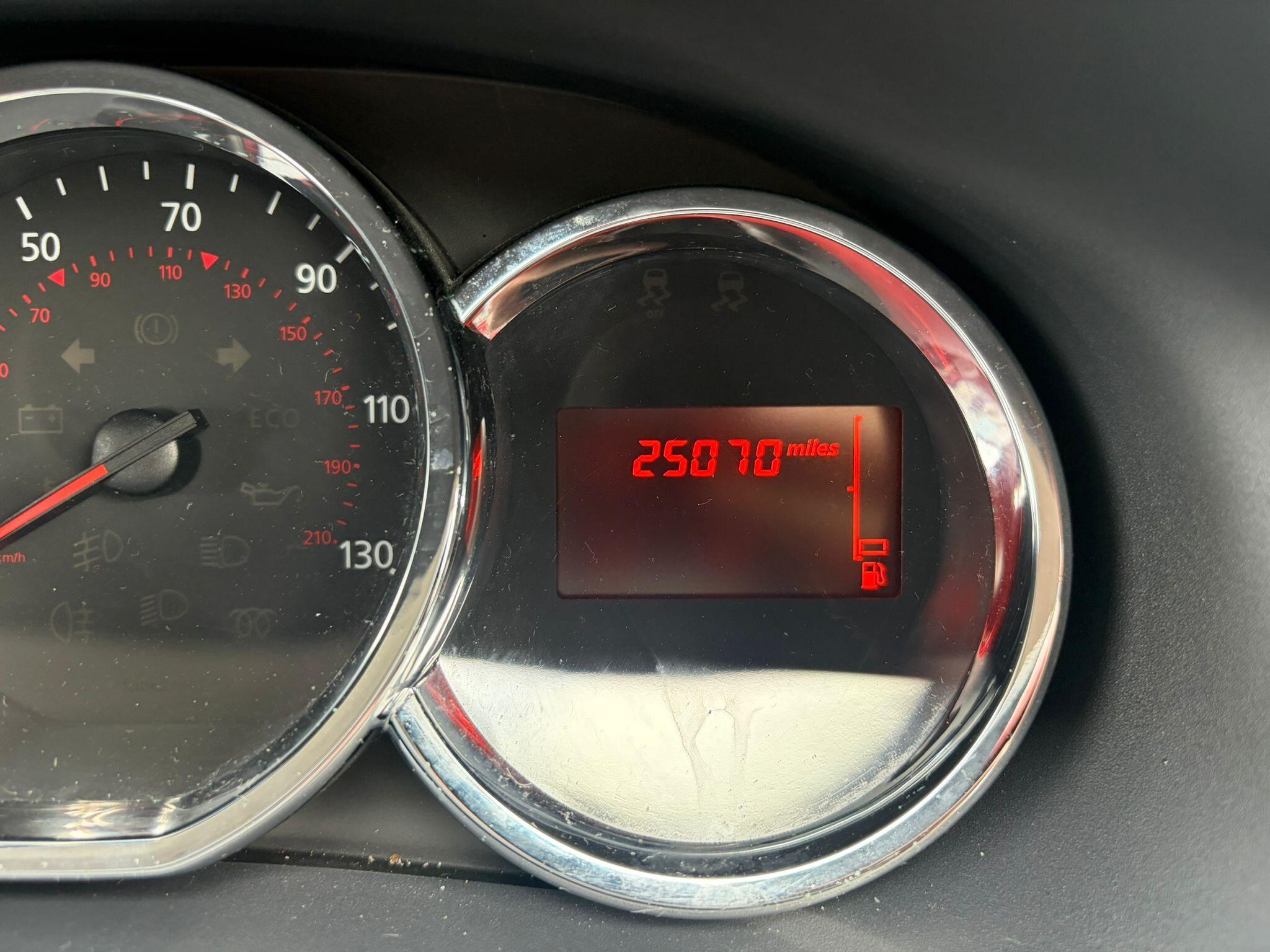 Dacia Sandero view 12