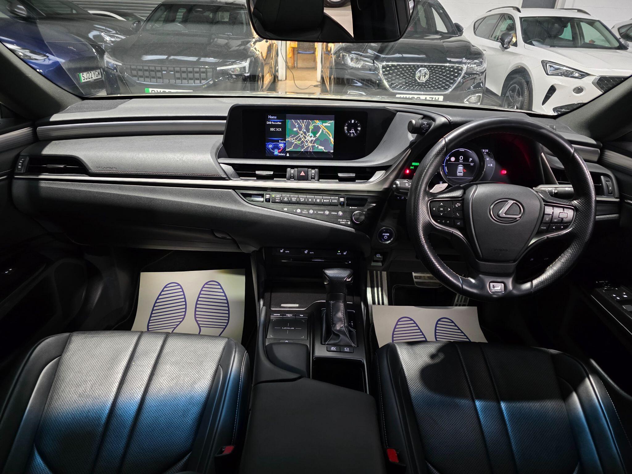 Lexus Es view 5