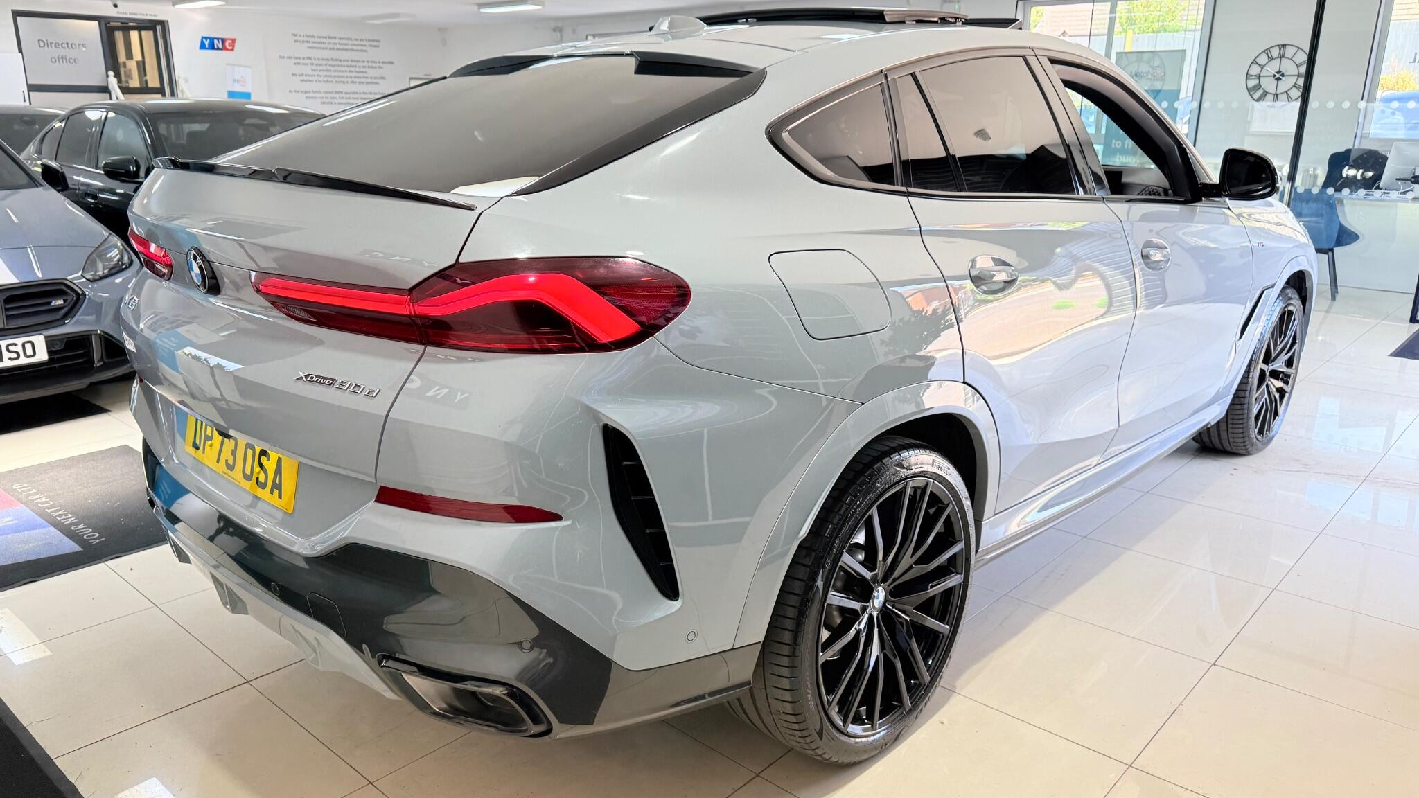 BMW X6 view 58