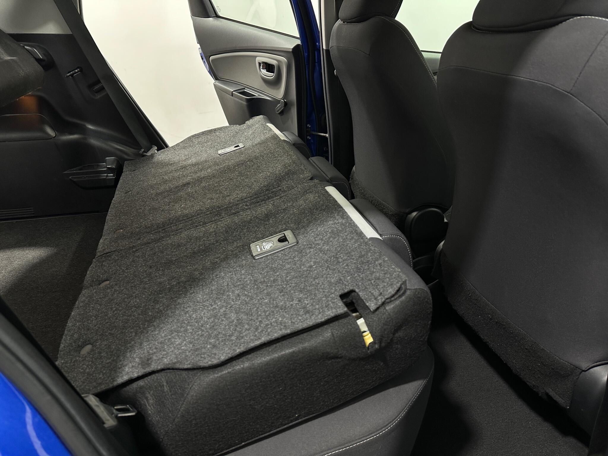 Toyota Yaris view 44