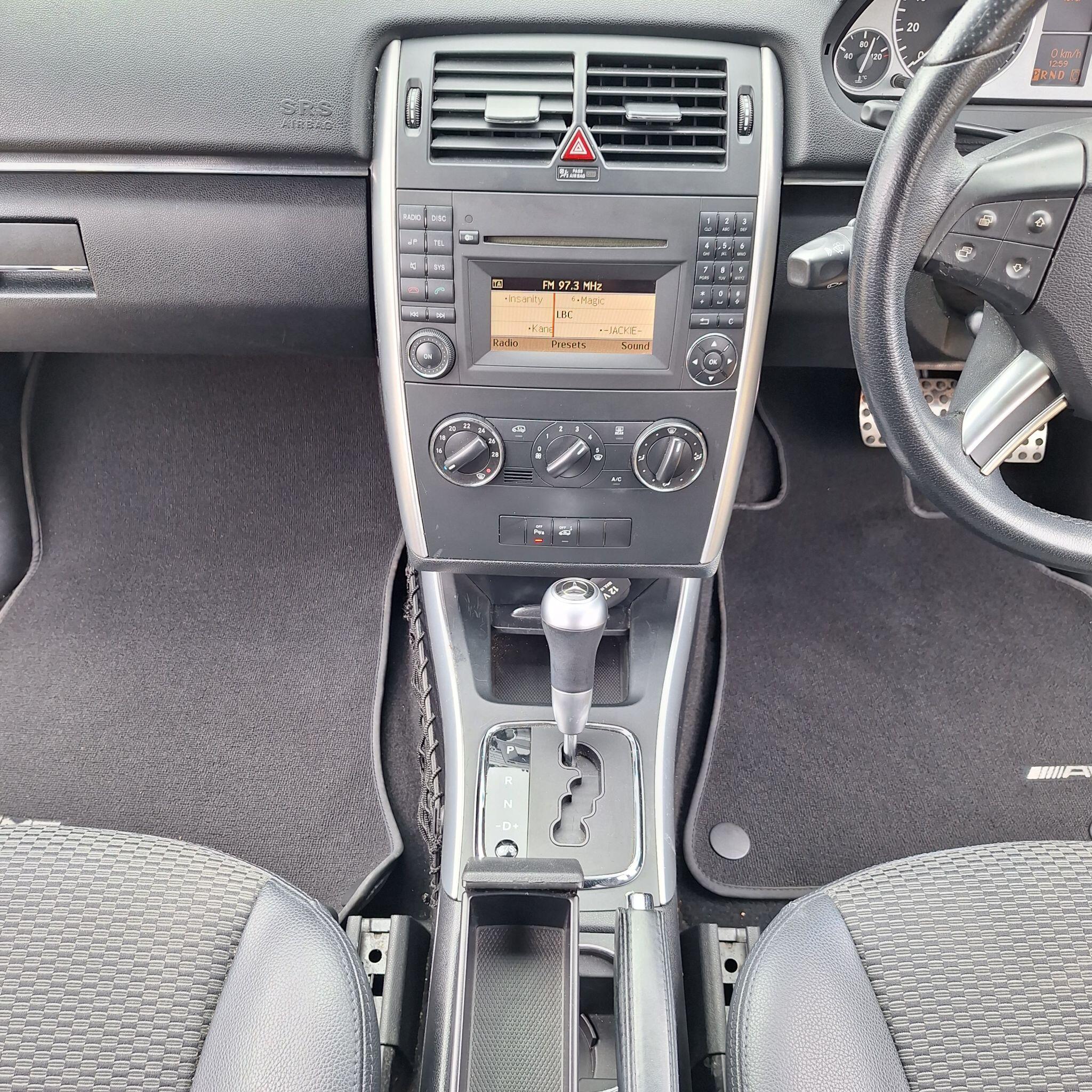 Mercedes-Benz B-Class view 10