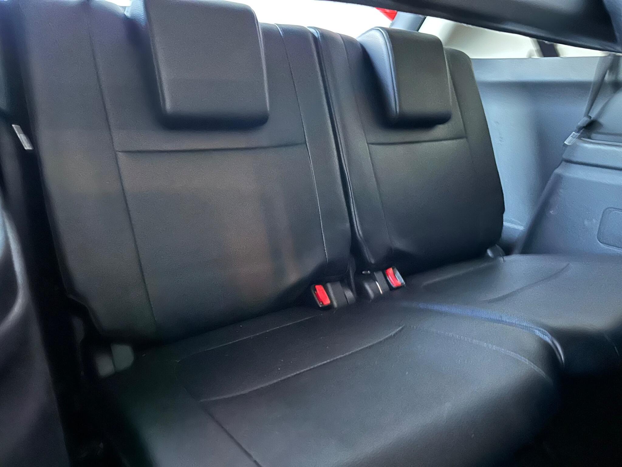 Mitsubishi Outlander view 6